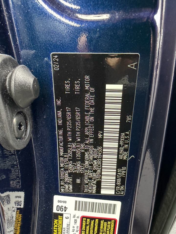 2024 Toyota Sienna XLE FWD