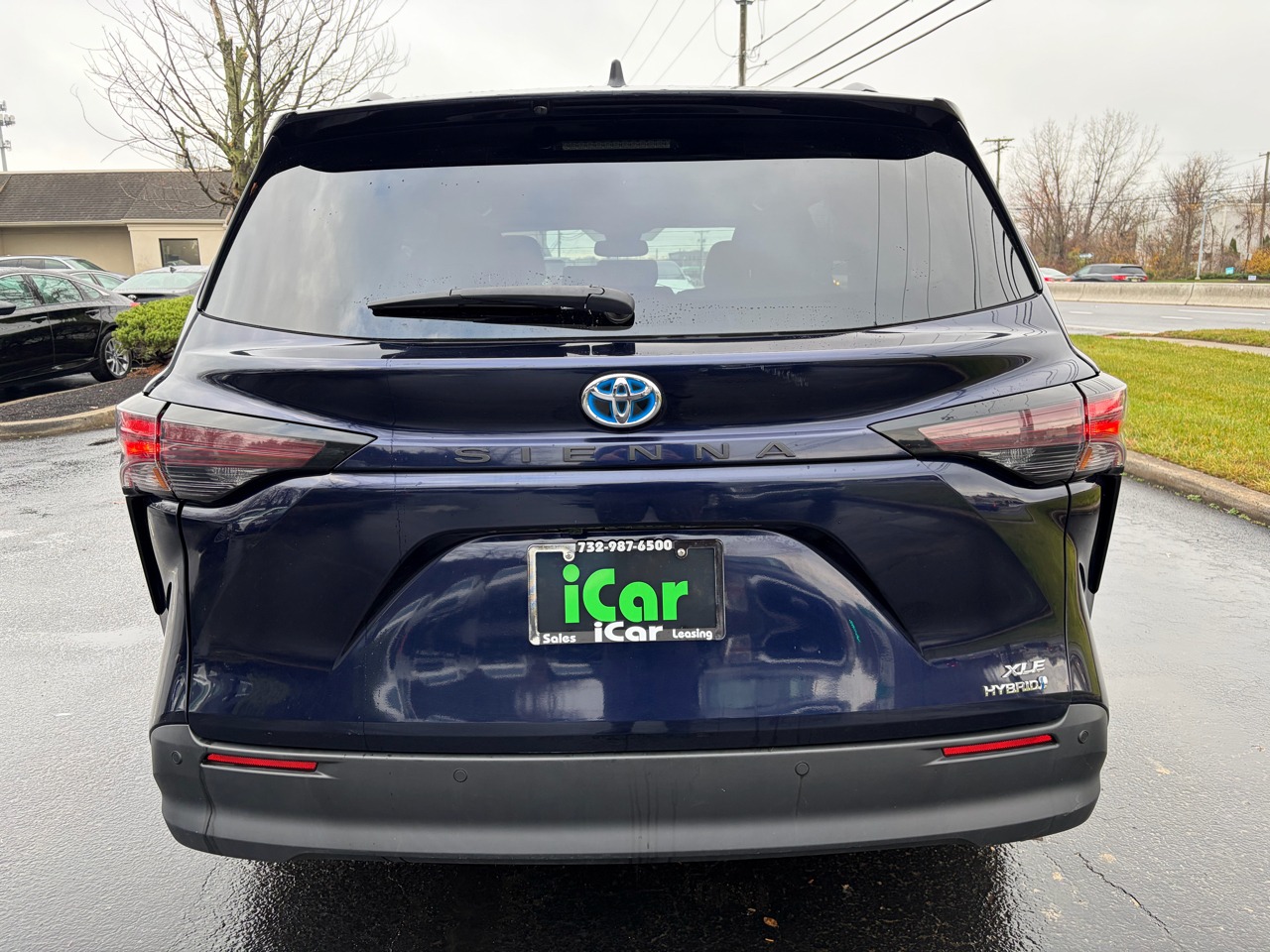 2024 Toyota Sienna XLE FWD