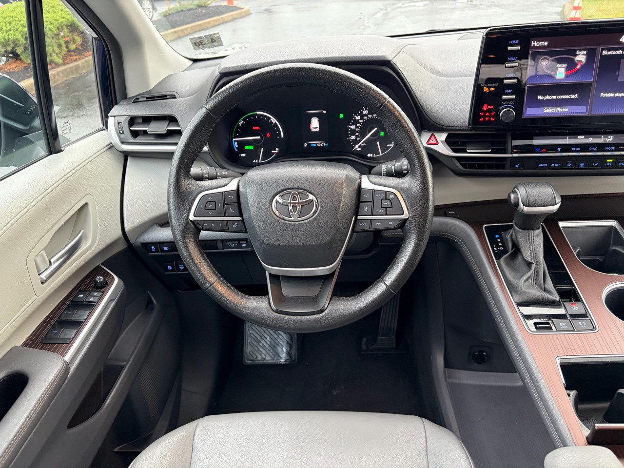 2024 Toyota Sienna XLE FWD