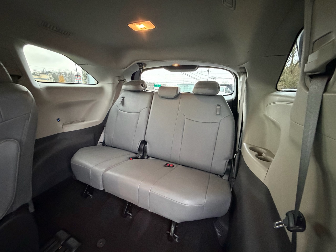 2024 Toyota Sienna XLE FWD
