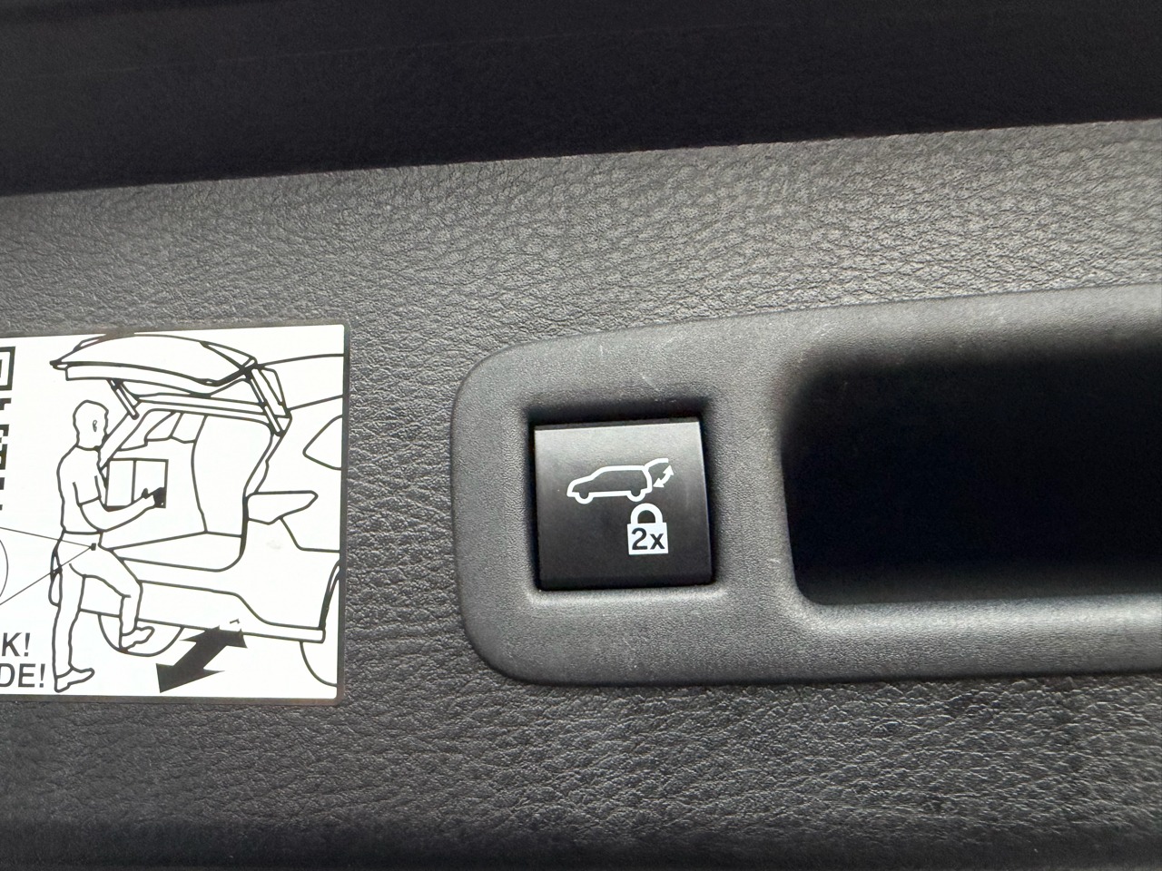 2024 Toyota Sienna XLE FWD