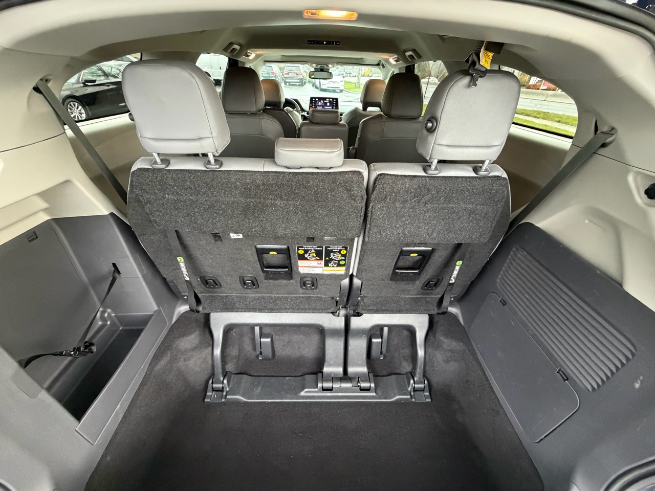 2024 Toyota Sienna XLE FWD