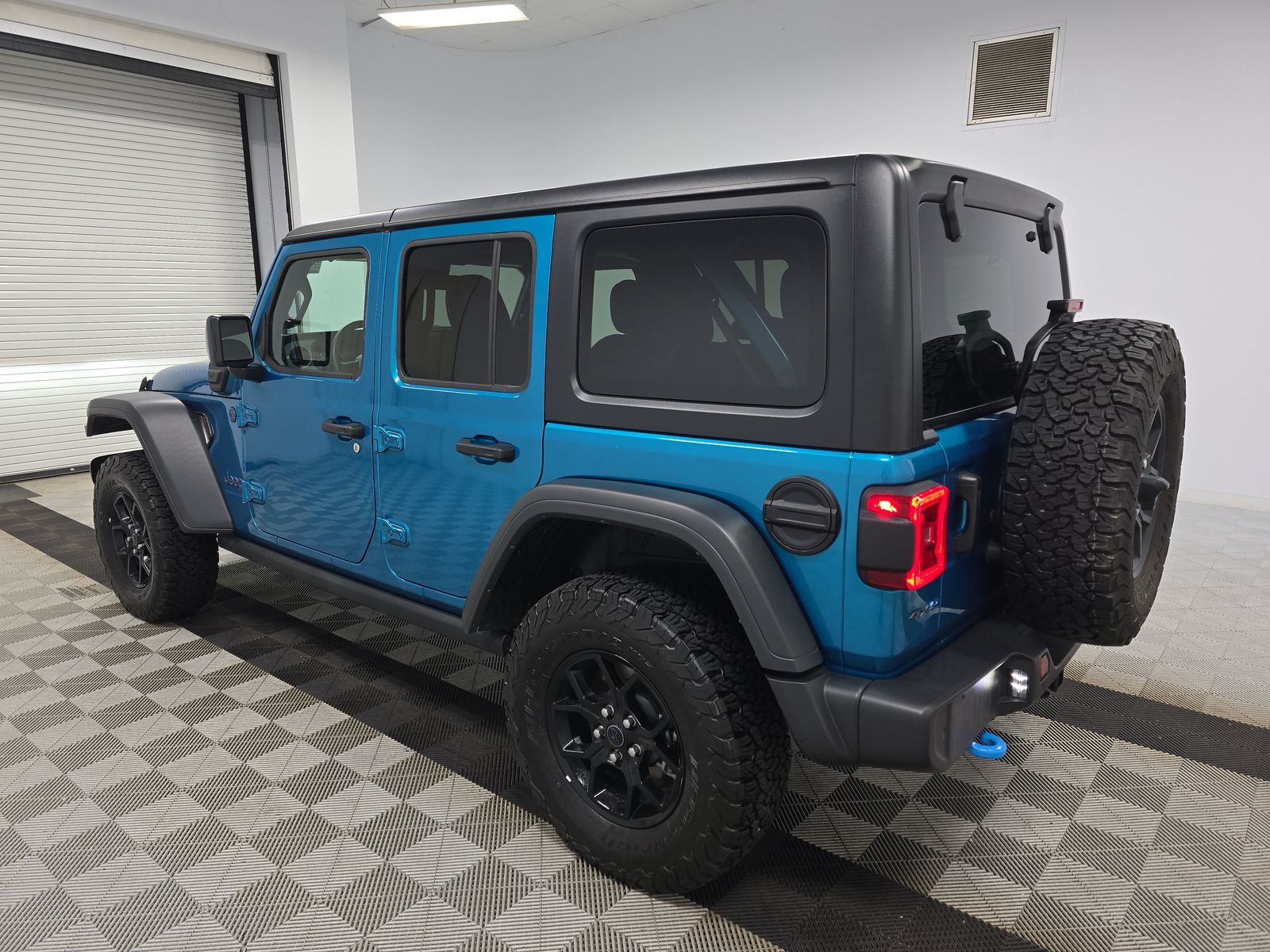 2024 Jeep Wrangler 4xe Willys AWD