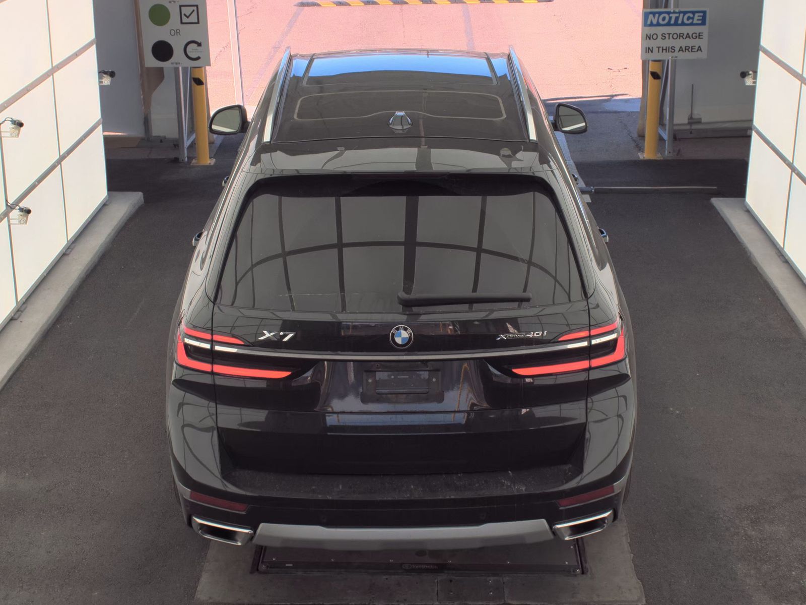 2025 BMW X7 xDrive40i AWD