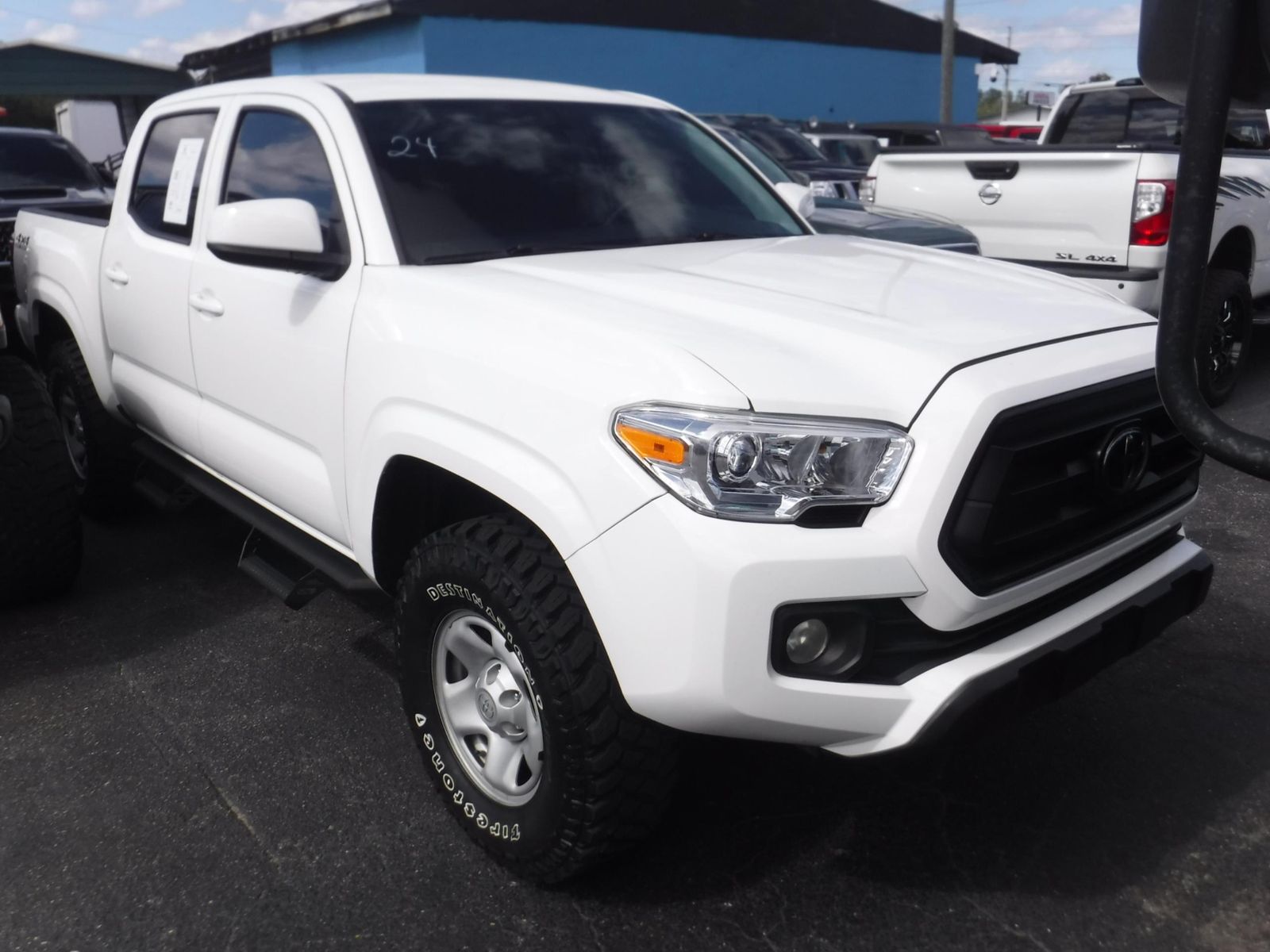 2022 Toyota Tacoma SR AWD