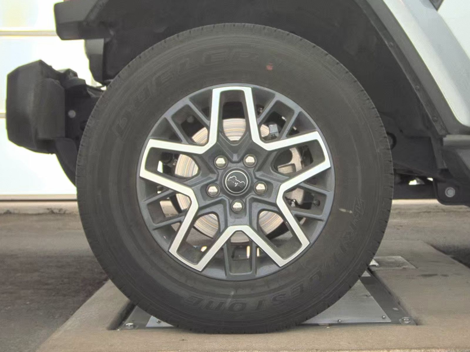 2024 Jeep Wrangler Sahara AWD