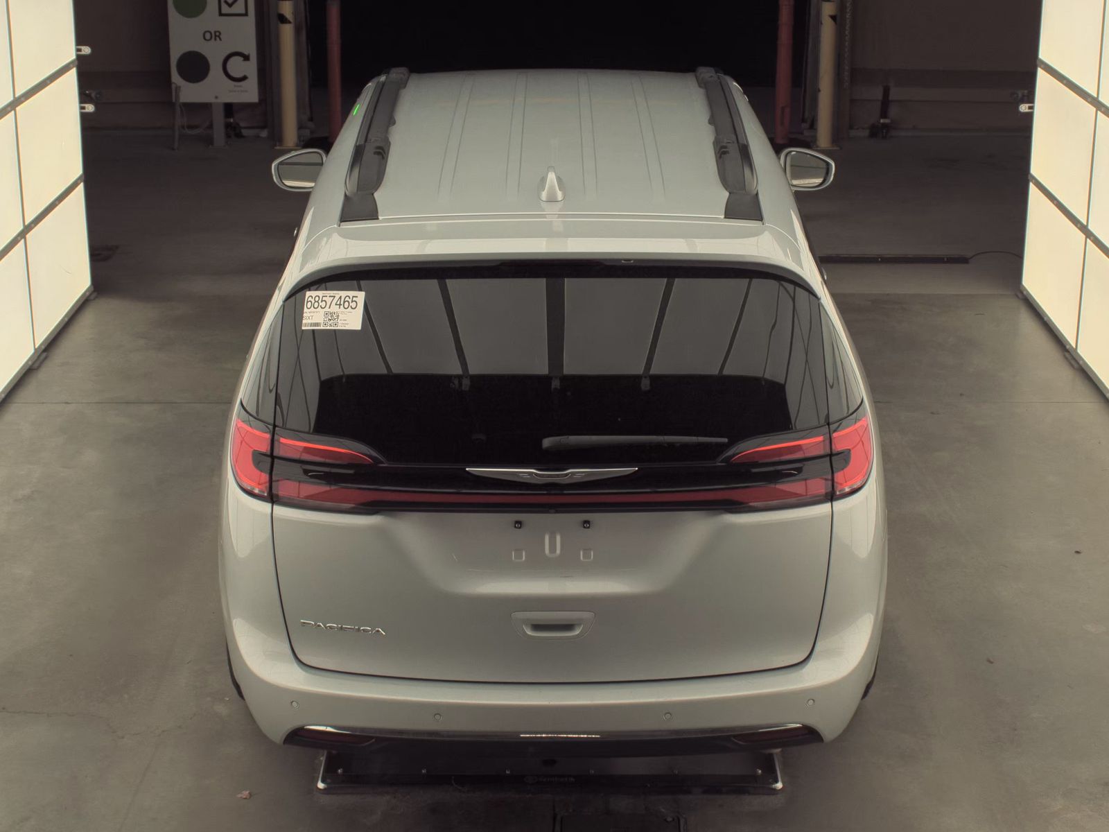 2022 Chrysler Pacifica Touring L FWD