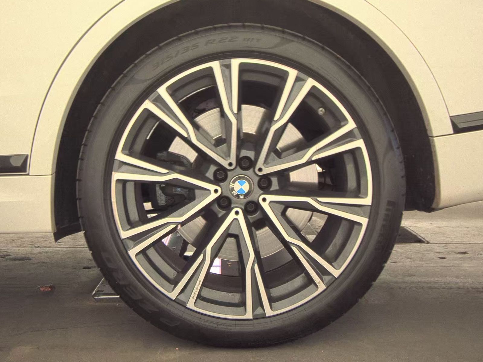 2021 BMW X7 M50i AWD