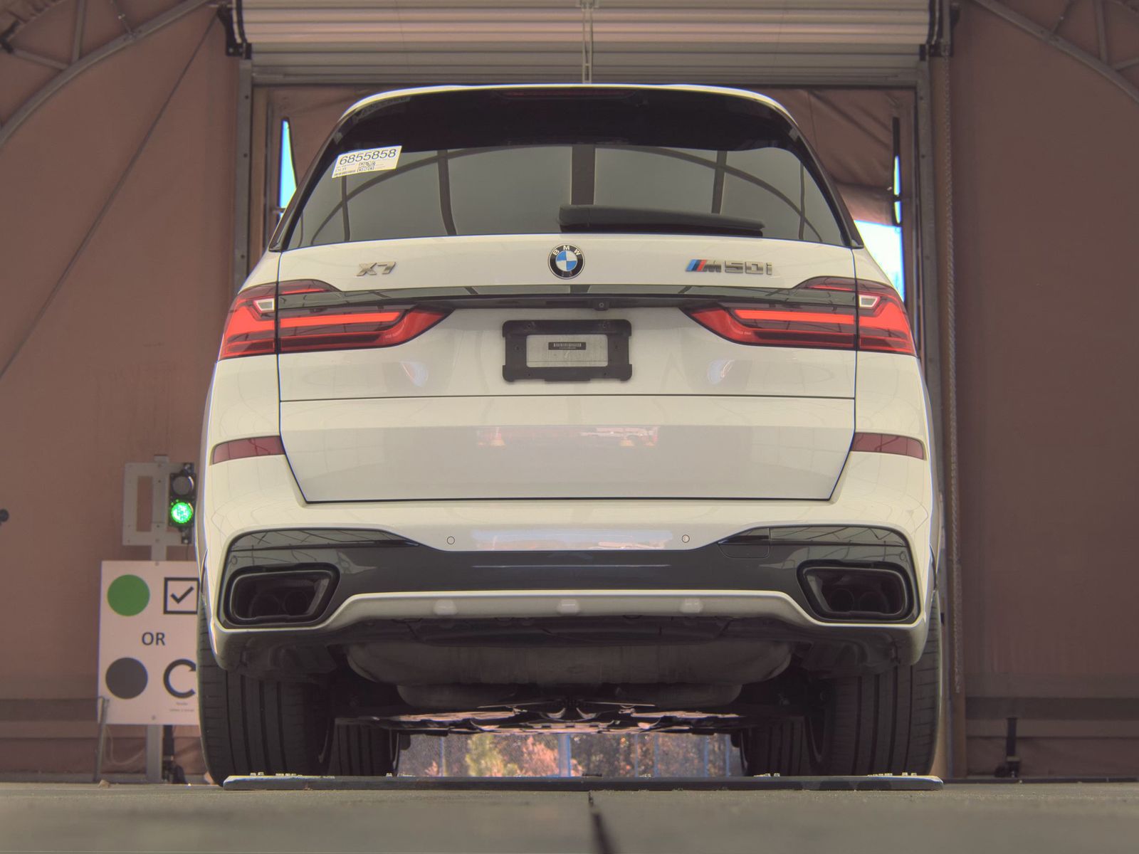 2021 BMW X7 M50i AWD