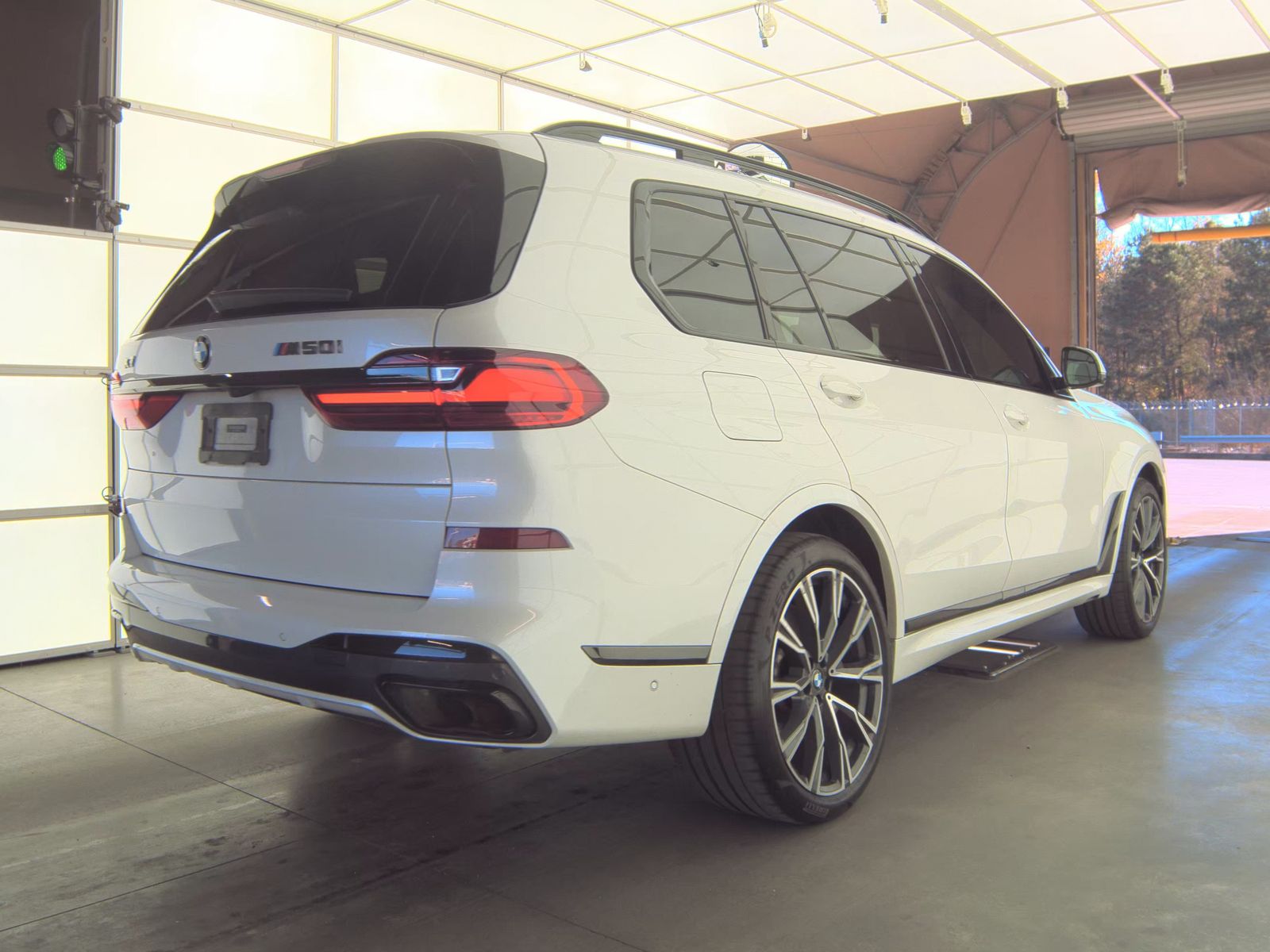 2021 BMW X7 M50i AWD