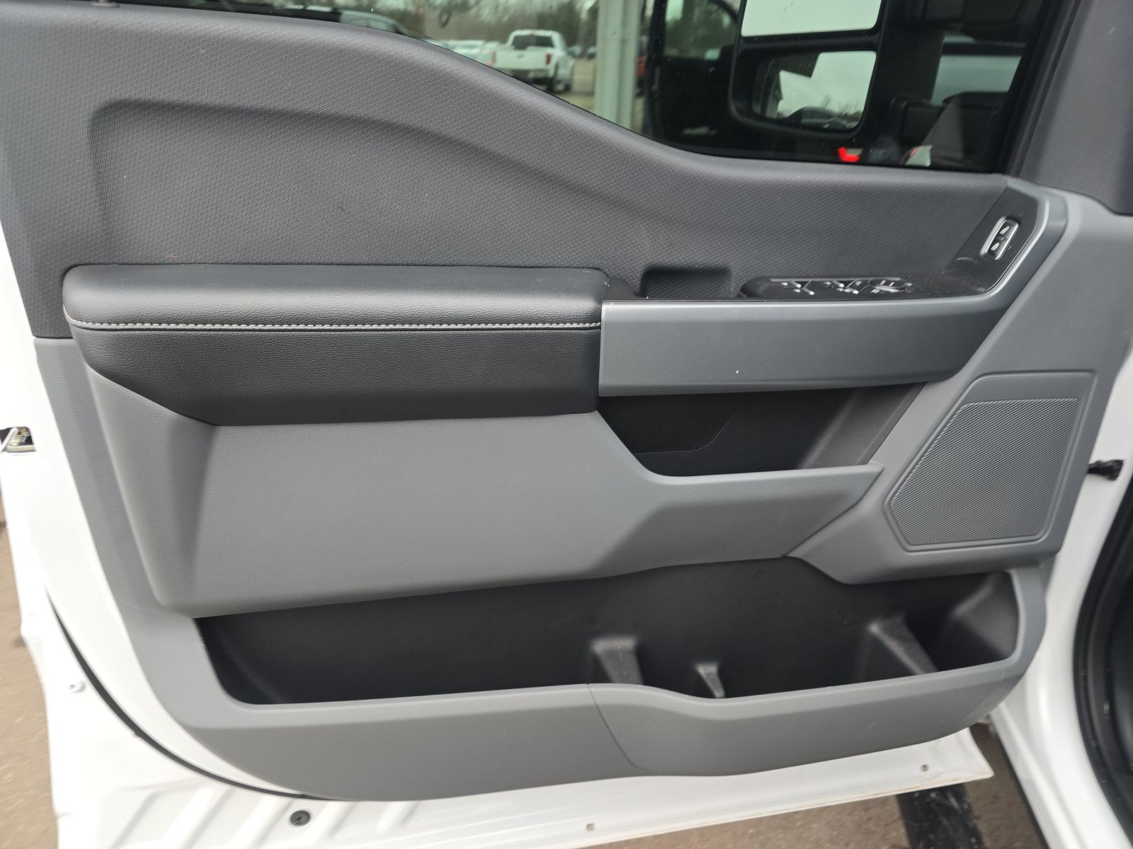 2023 Ford F-150 XLT FWD