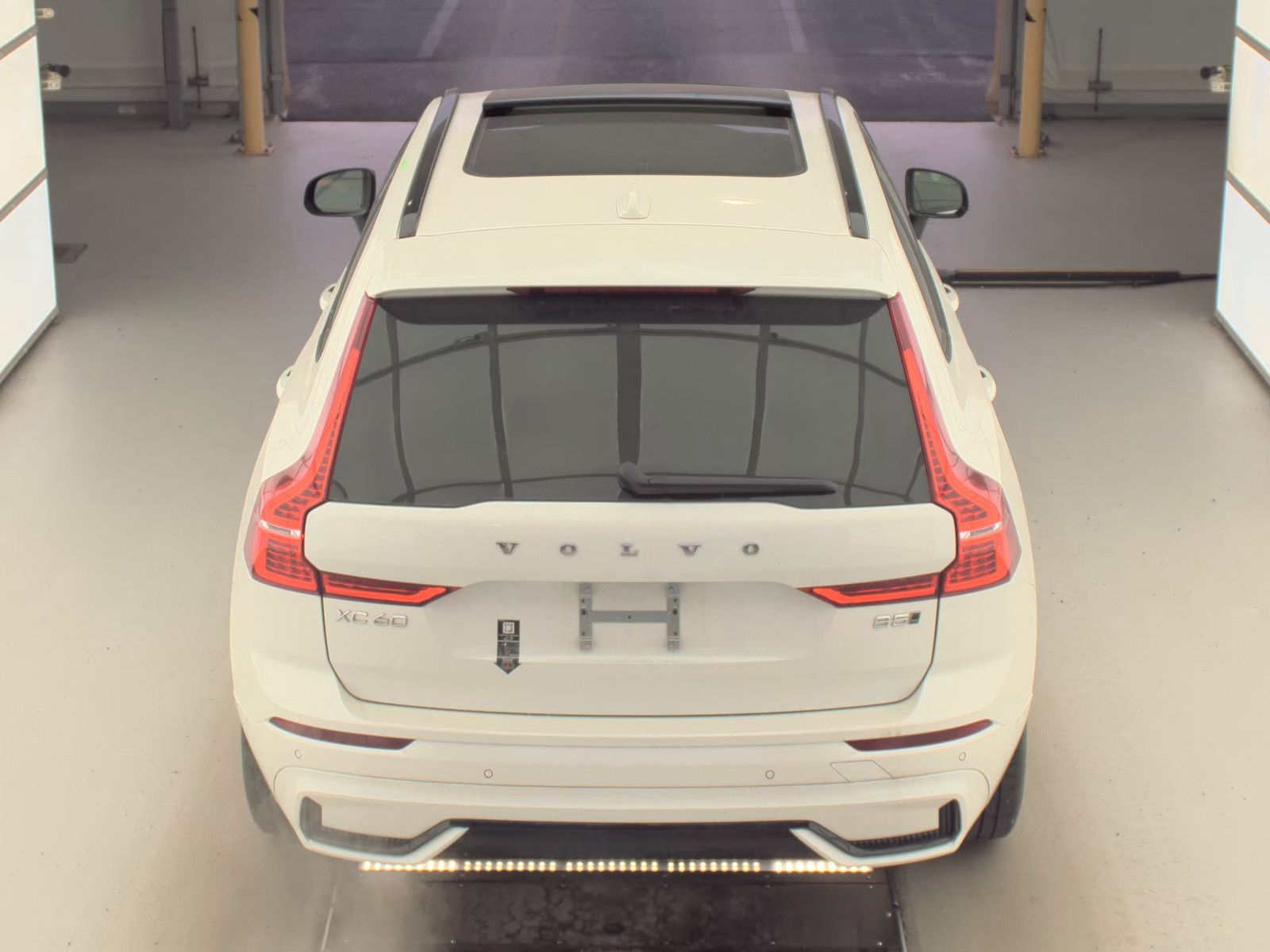 2025 Volvo XC60 B5 Plus AWD