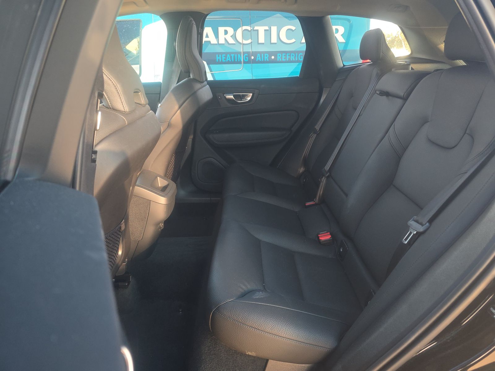 2025 Volvo XC60 B5 Plus AWD