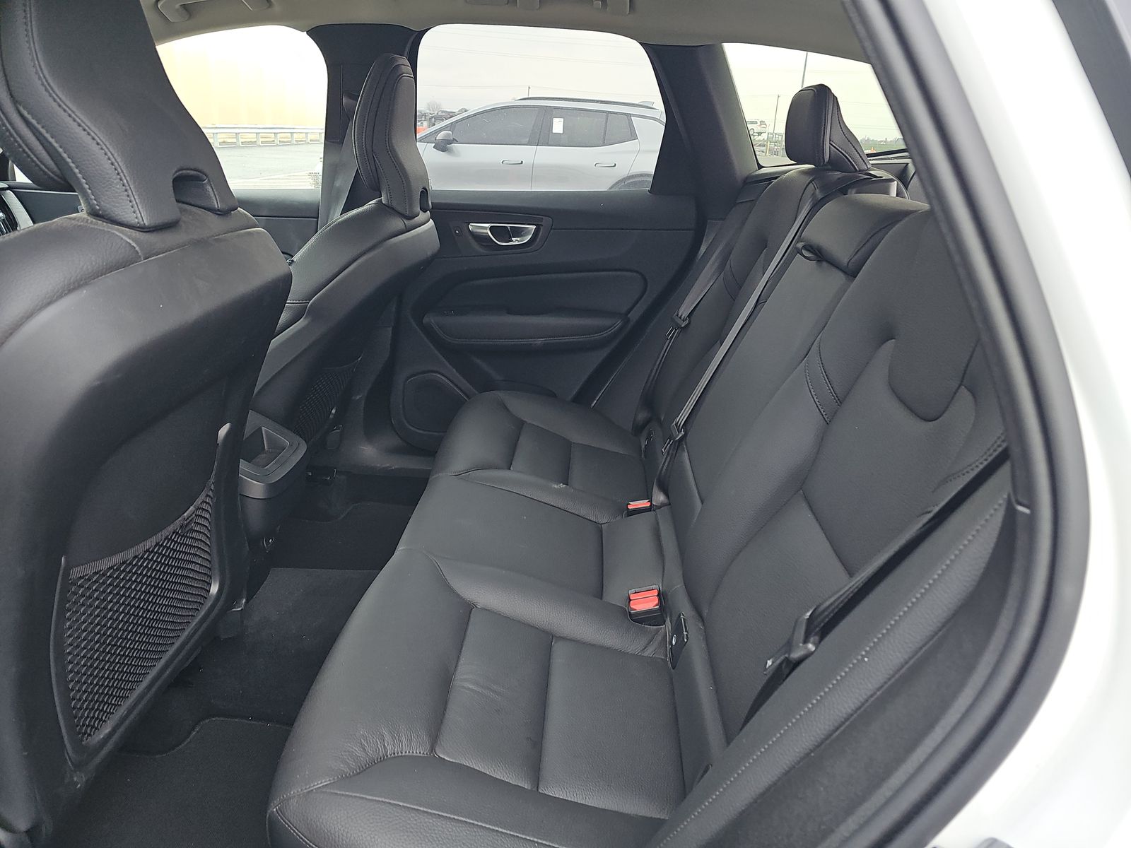 2025 Volvo XC60 B5 Plus AWD