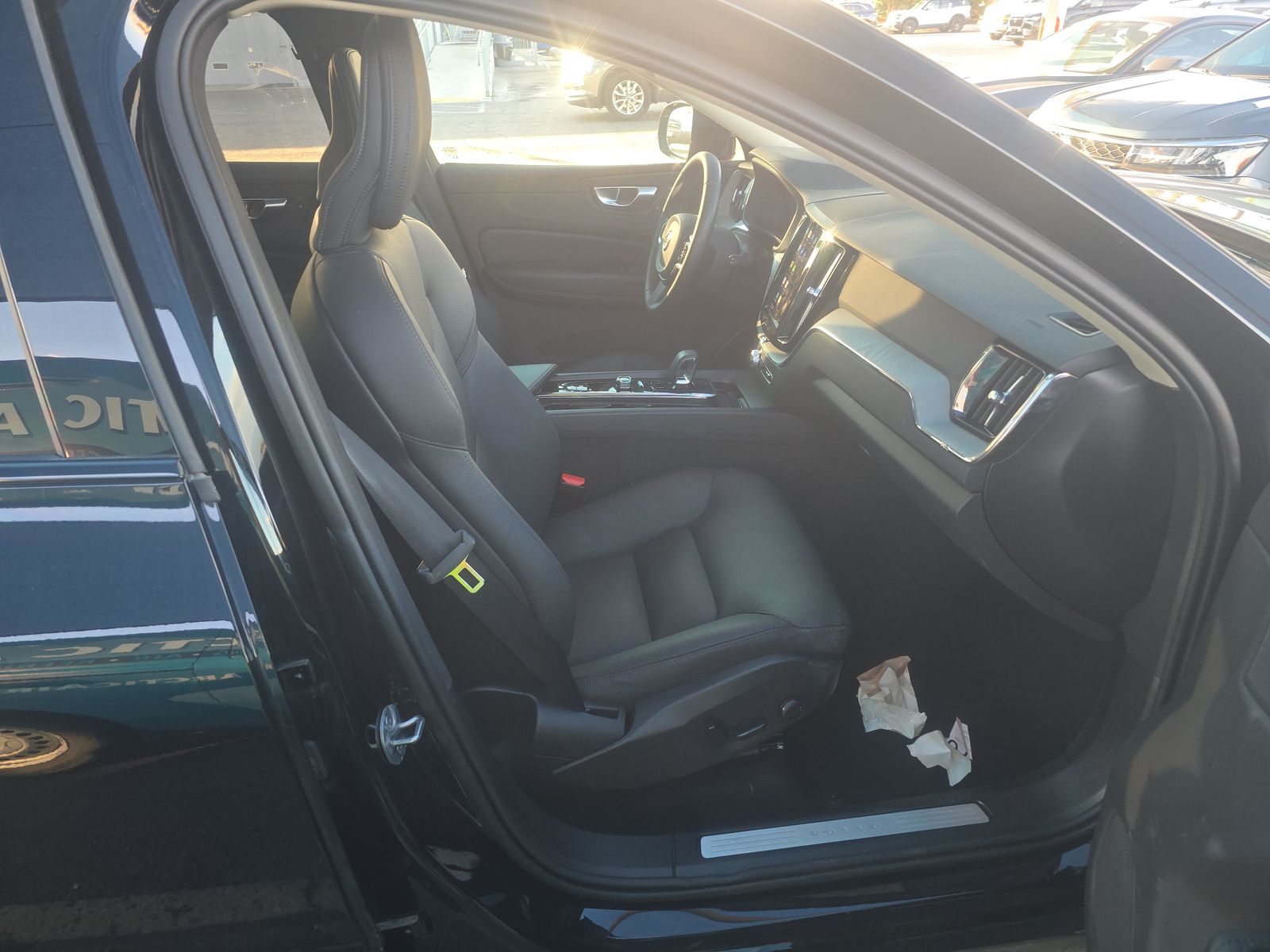 2025 Volvo XC60 B5 Plus AWD