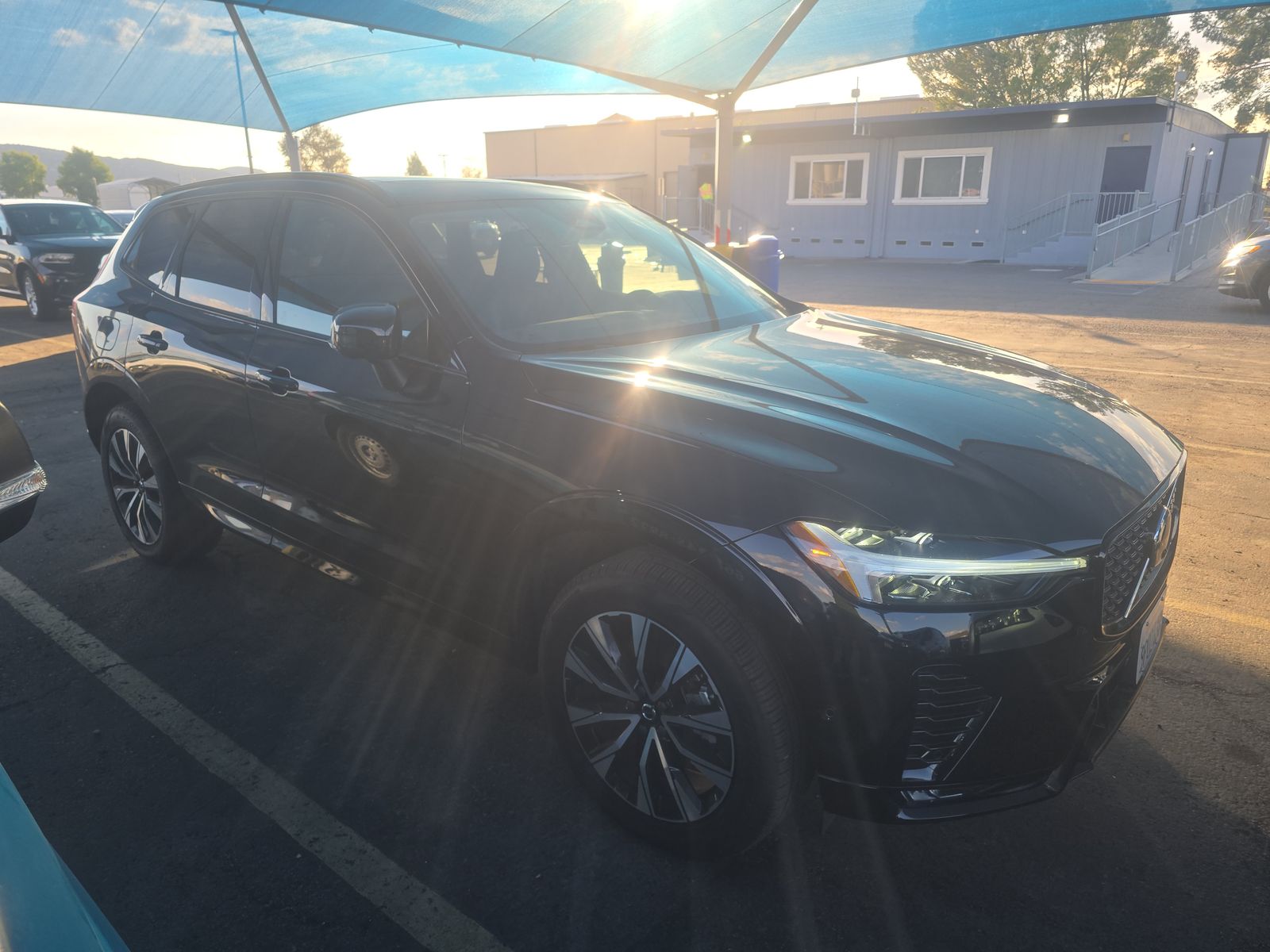 2025 Volvo XC60 B5 Plus AWD