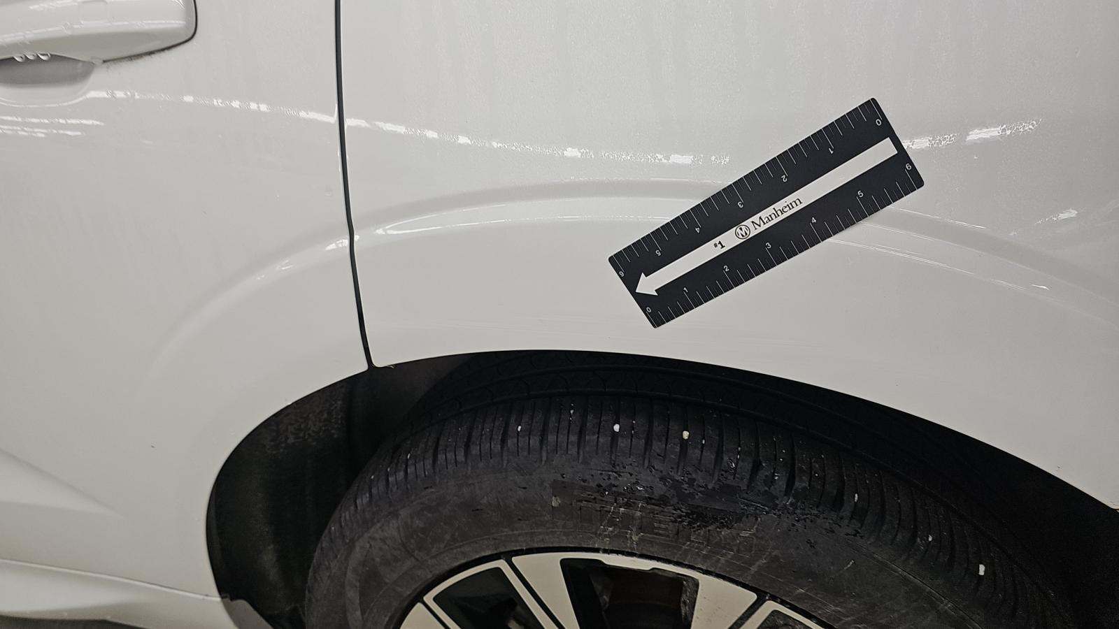 2025 Volvo XC60 B5 Plus AWD