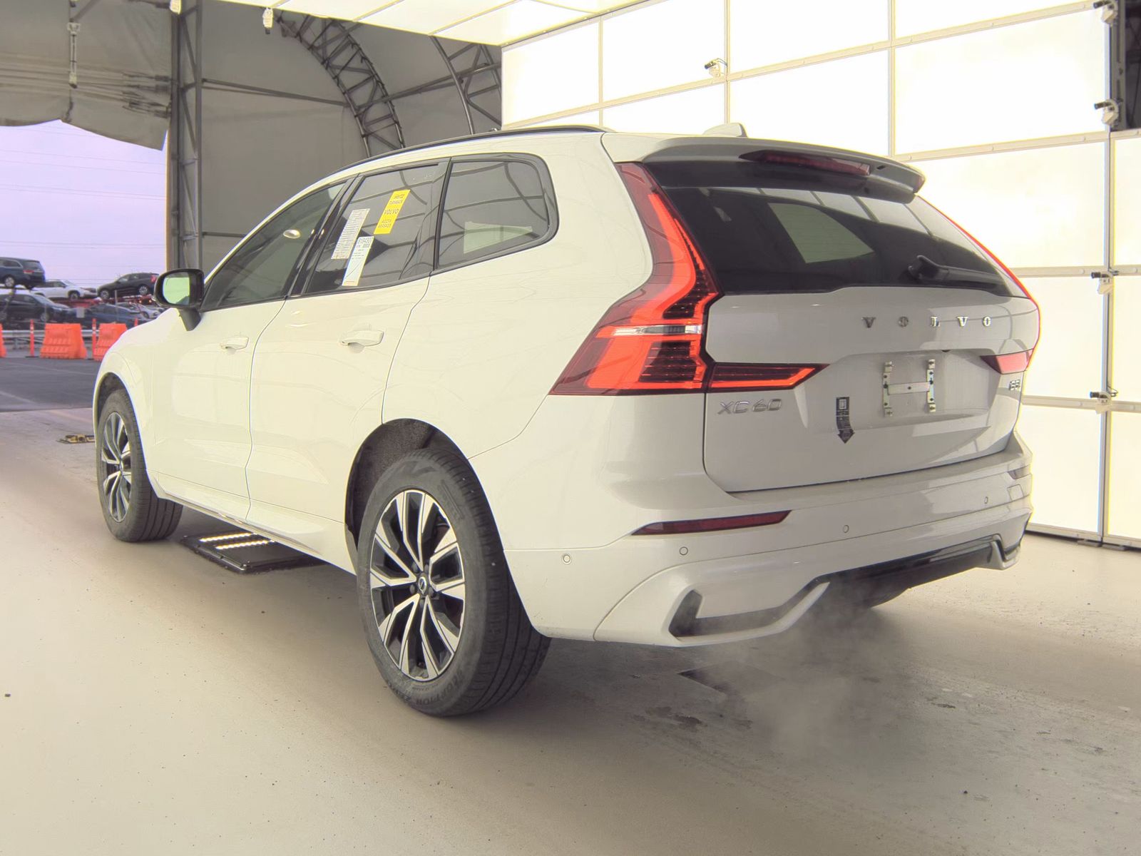 2025 Volvo XC60 B5 Plus AWD