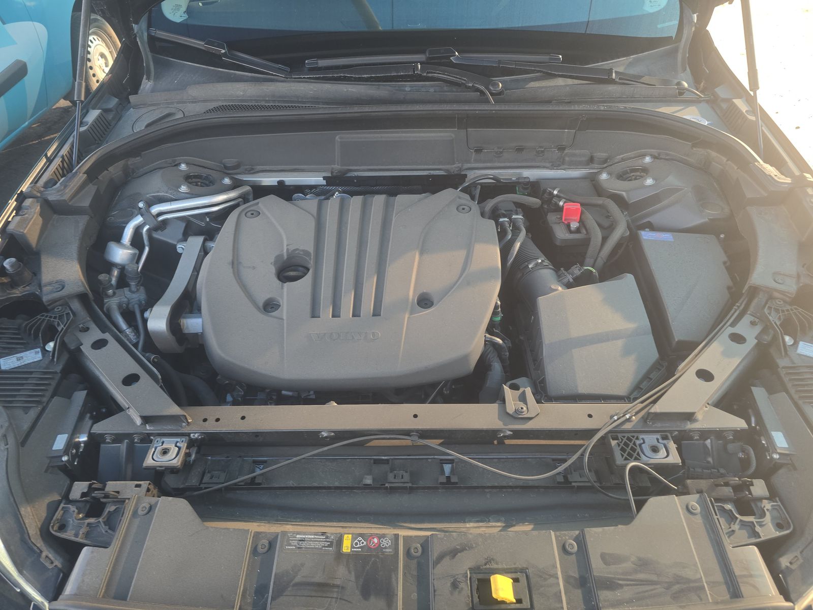 2025 Volvo XC60 B5 Plus AWD