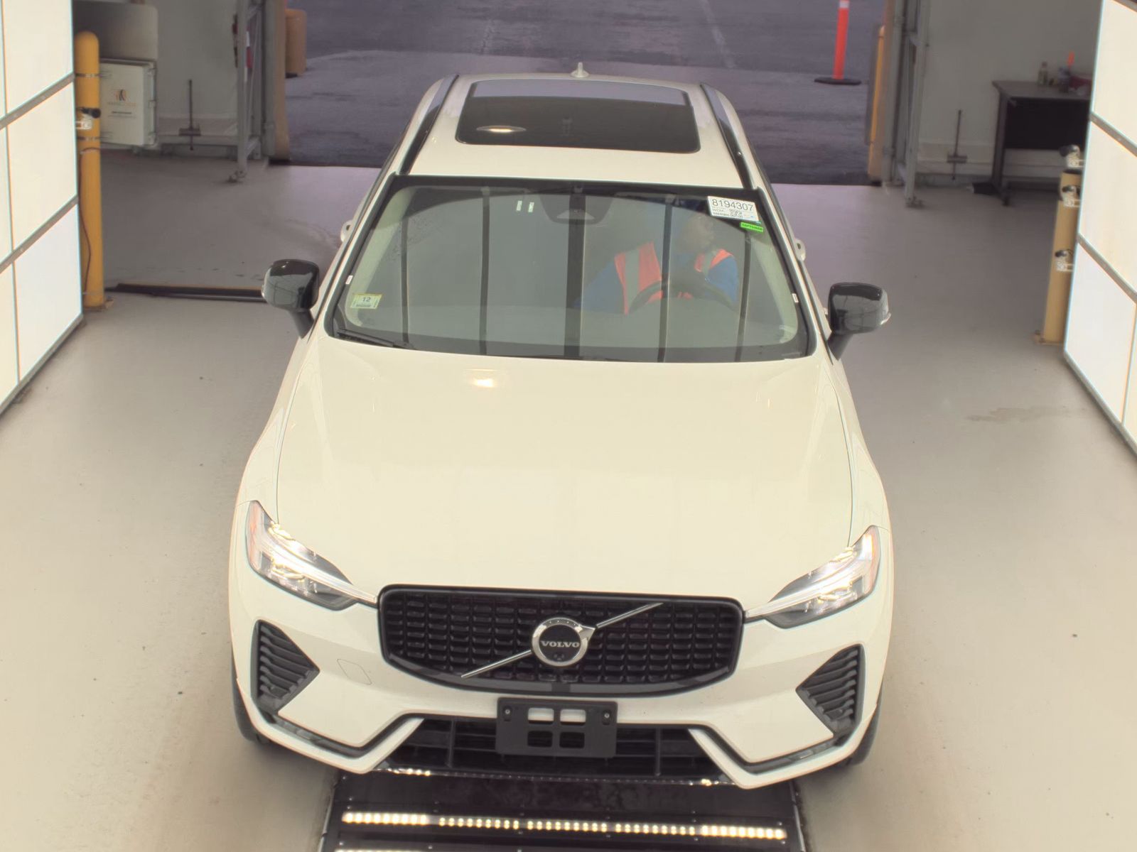 2025 Volvo XC60 B5 Plus AWD