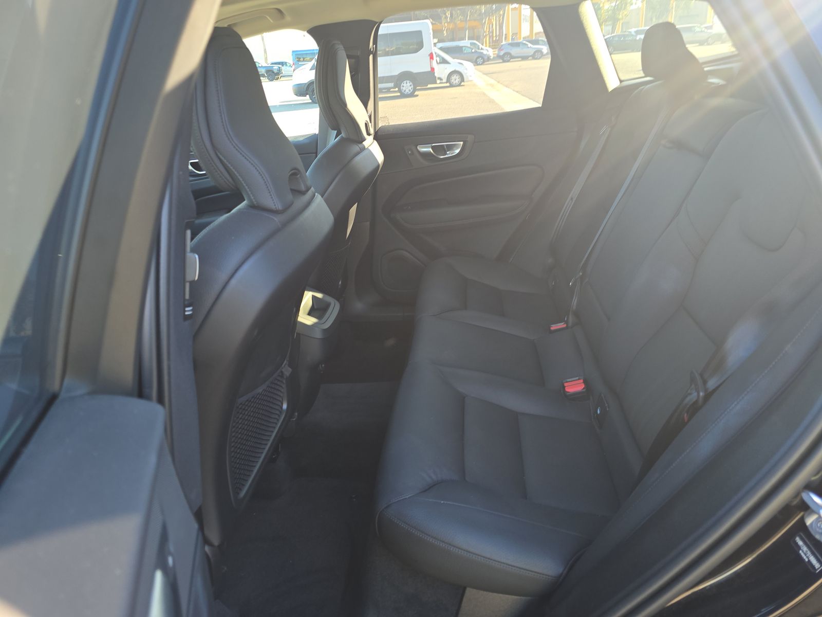 2025 Volvo XC60 B5 Plus AWD