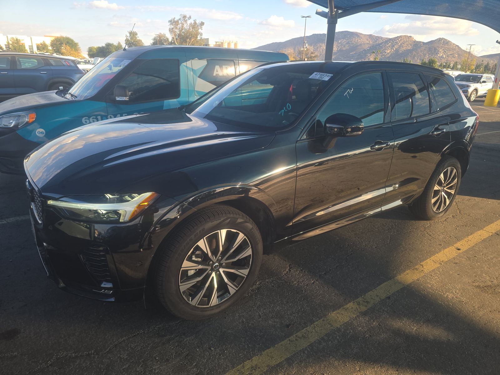 2025 Volvo XC60 B5 Plus AWD