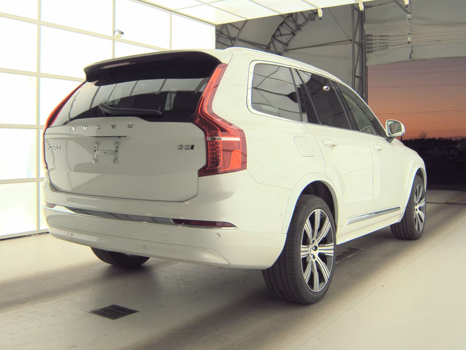 2024 Volvo XC90 B5 Plus AWD