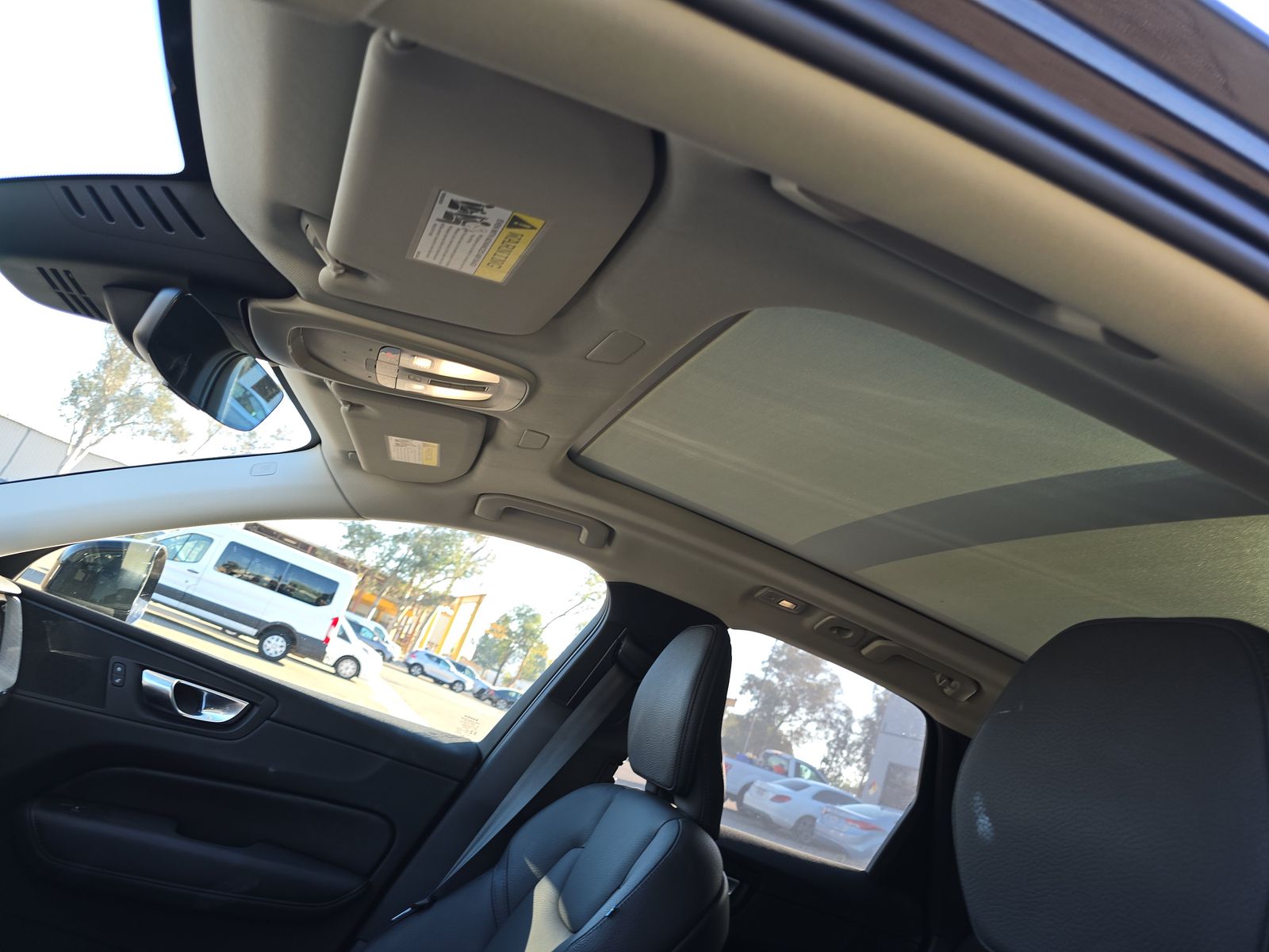 2025 Volvo XC60 B5 Plus AWD