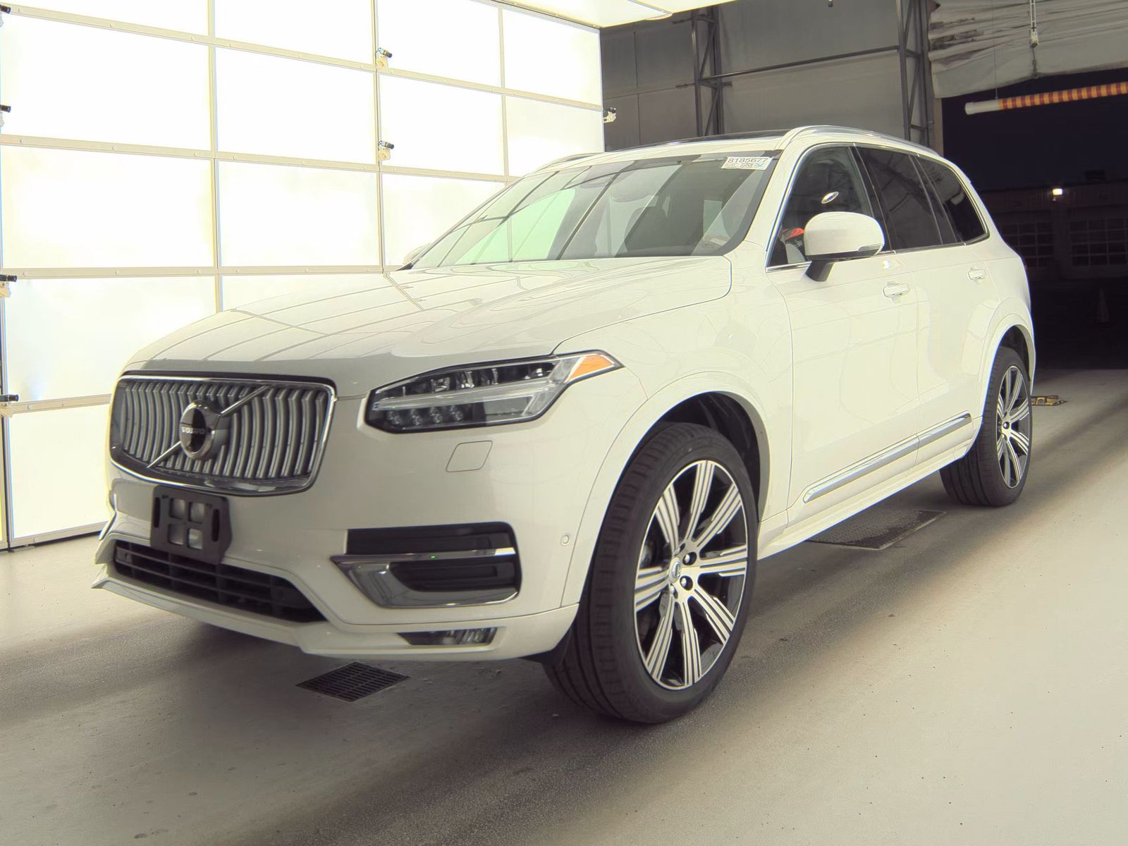 2024 Volvo XC90 B5 Plus AWD