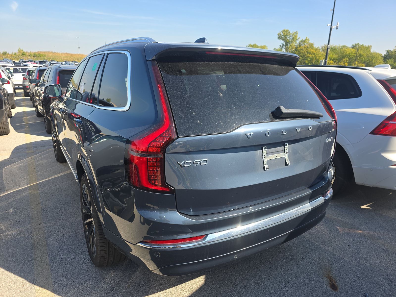 2025 Volvo XC90 B6 Plus AWD