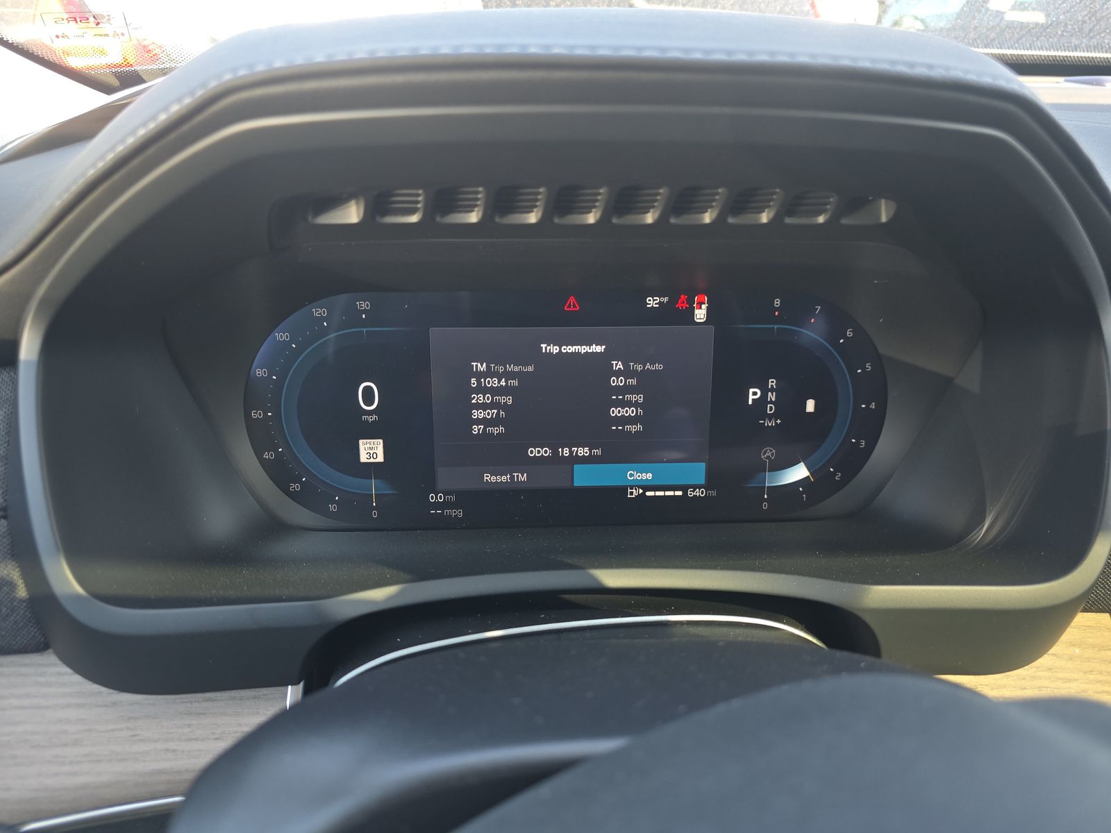 2025 Volvo XC90 B6 Plus AWD