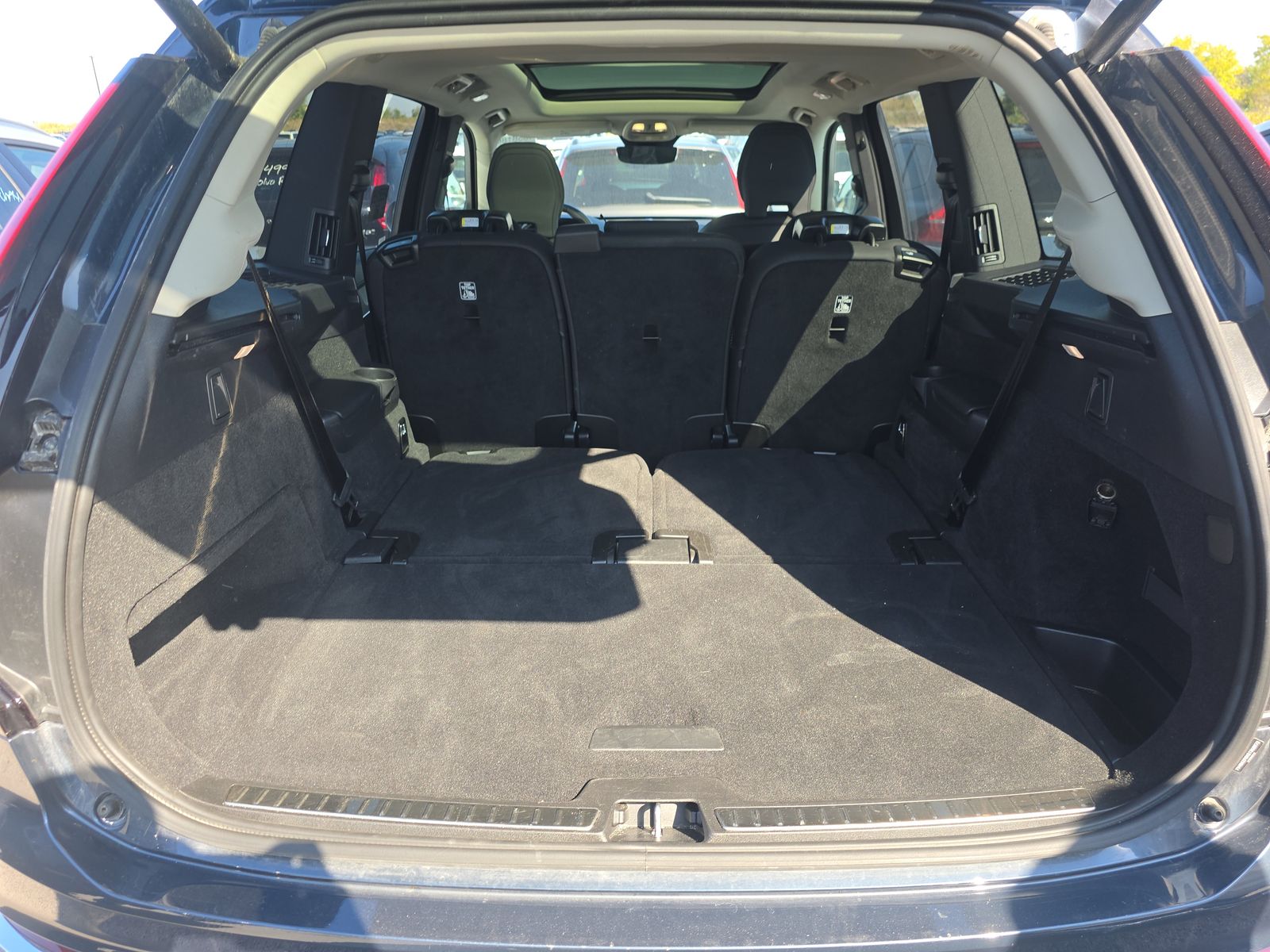 2025 Volvo XC90 B6 Plus AWD