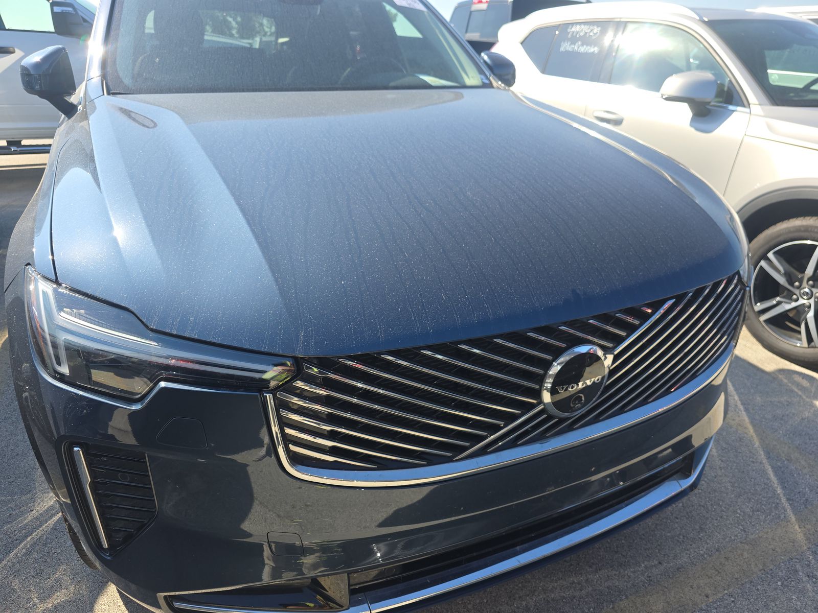 2025 Volvo XC90 B6 Plus AWD