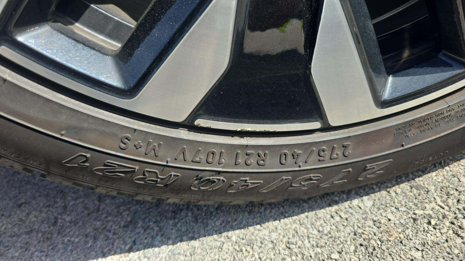 2025 Volvo XC90 B6 Plus AWD