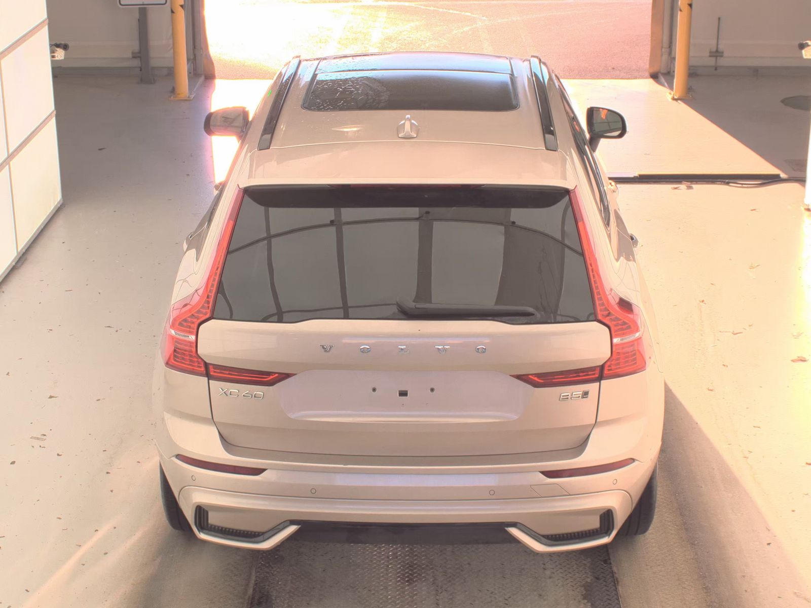 2025 Volvo XC60 B5 Plus AWD