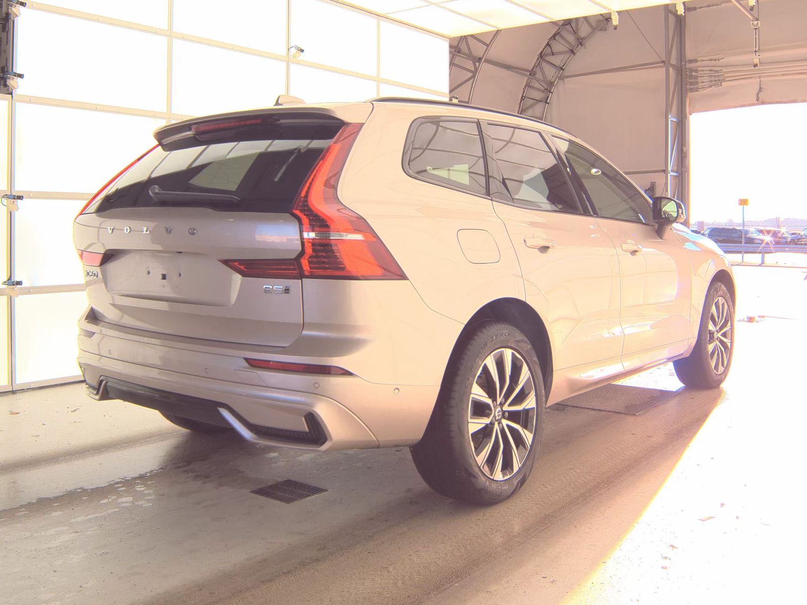 2025 Volvo XC60 B5 Plus AWD