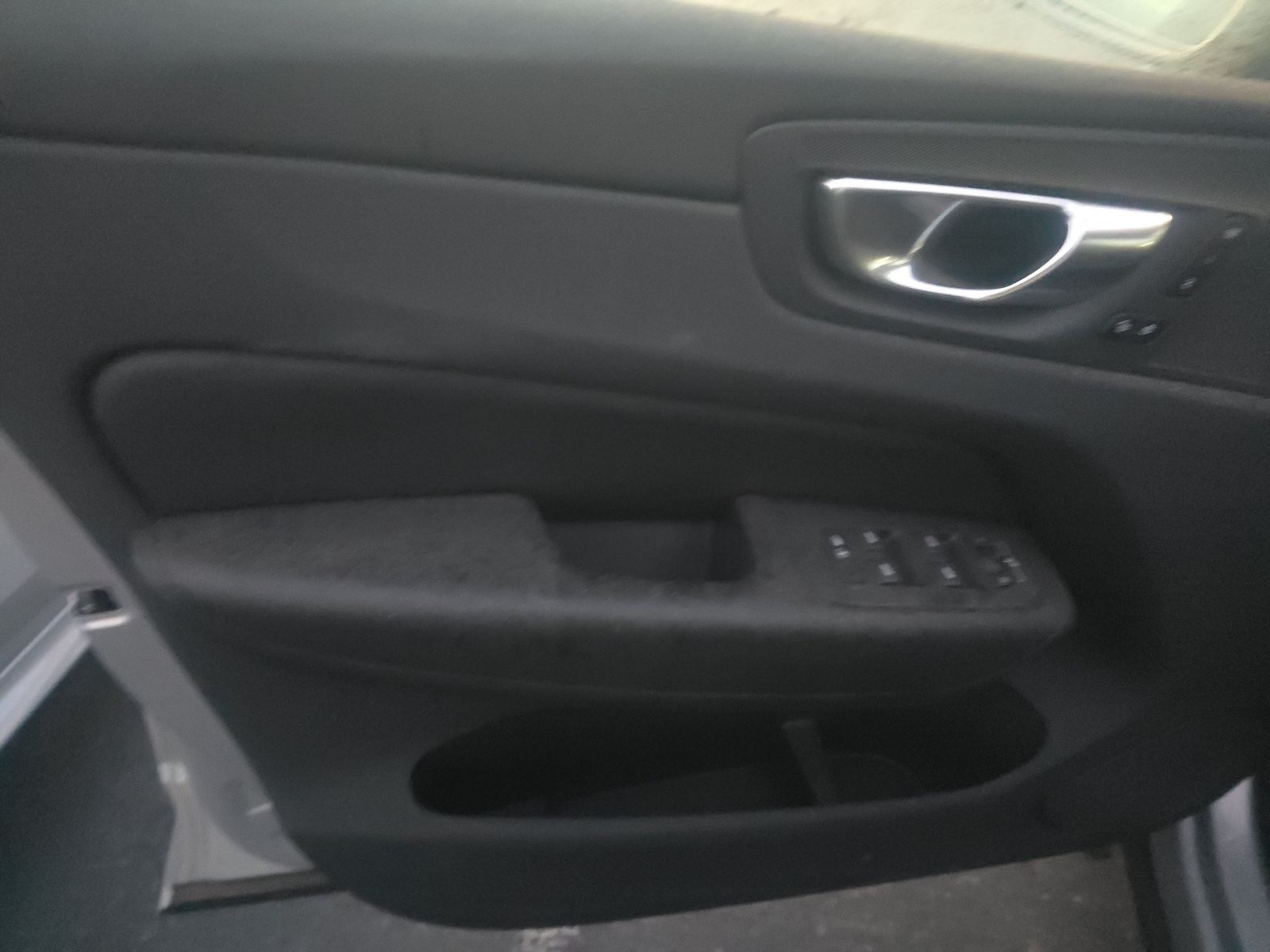 2025 Volvo XC60 B5 Plus AWD