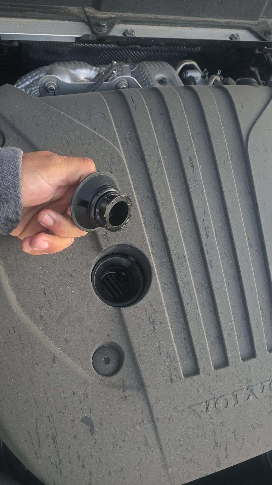 2025 Volvo XC60 B5 Plus AWD