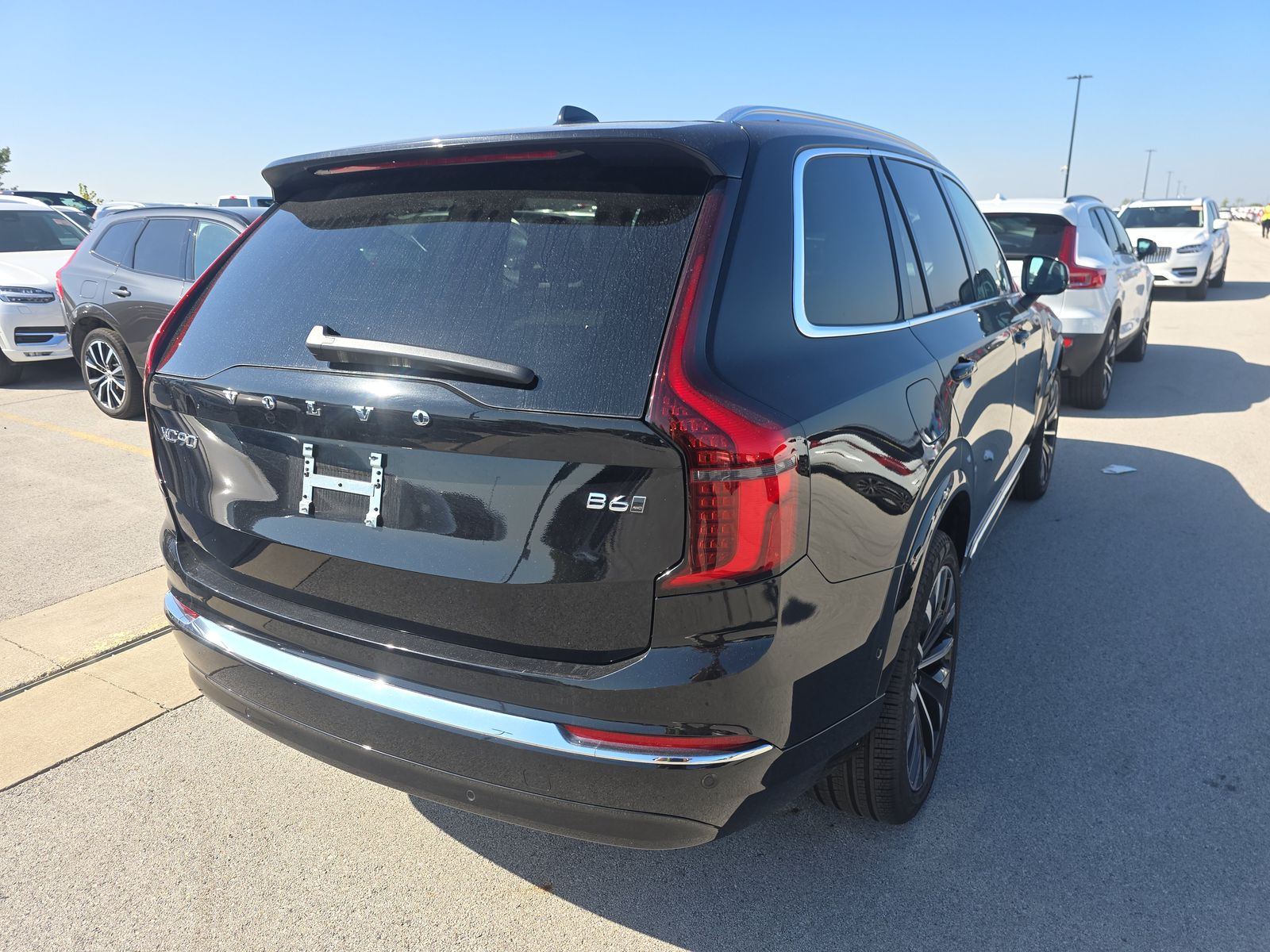 2025 Volvo XC90 B6 Plus AWD