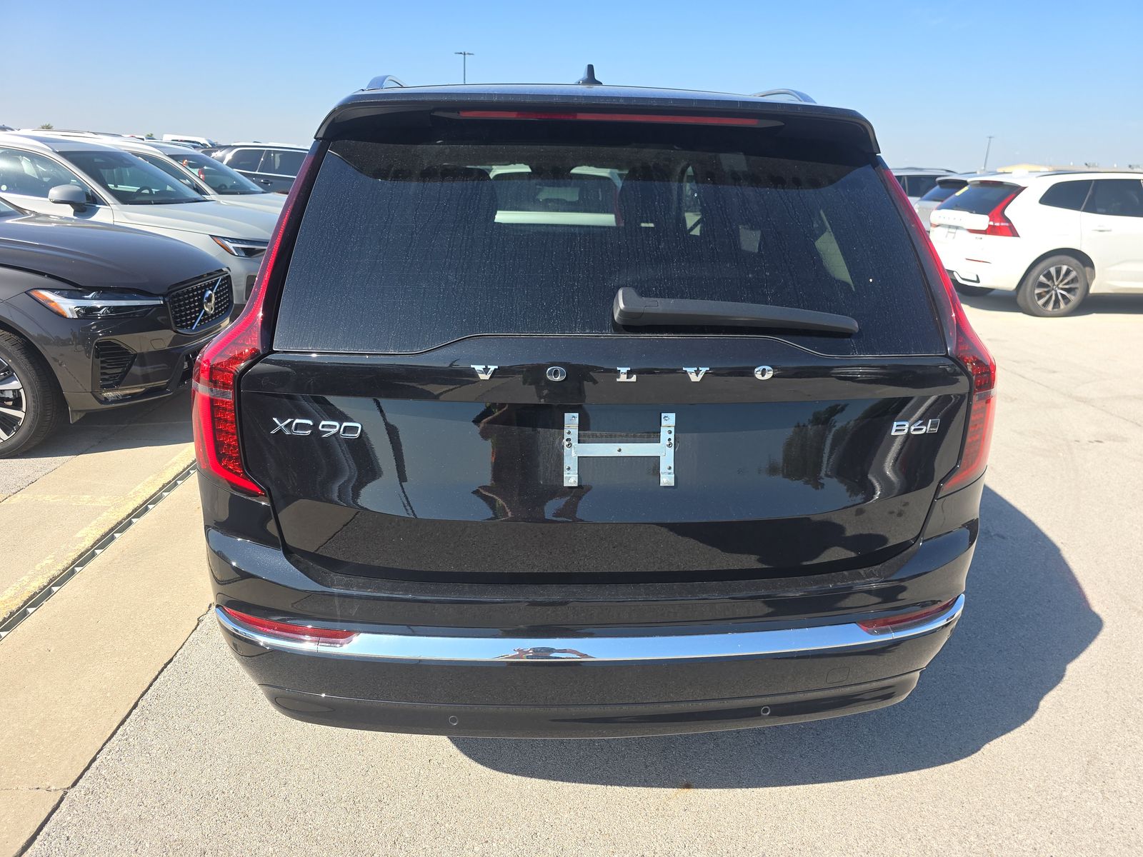 2025 Volvo XC90 B6 Plus AWD