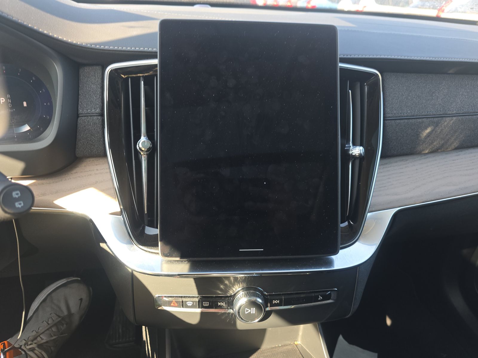 2025 Volvo XC90 B6 Plus AWD