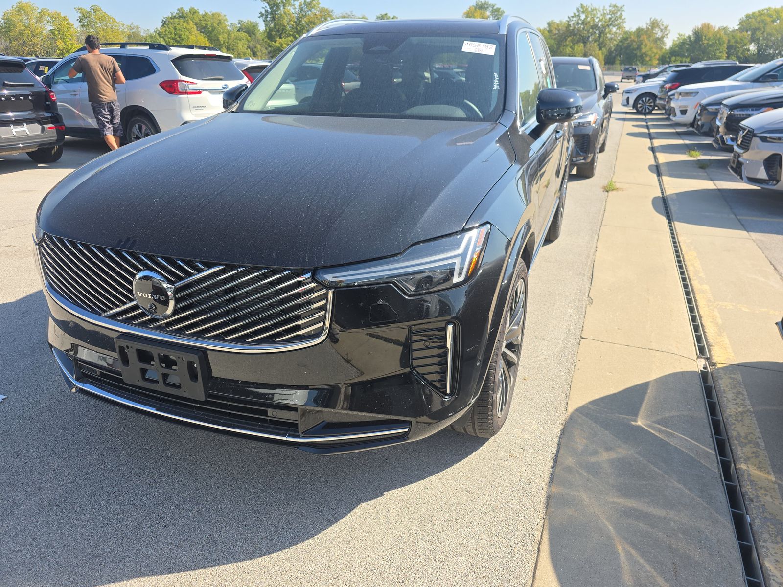 2025 Volvo XC90 B6 Plus AWD
