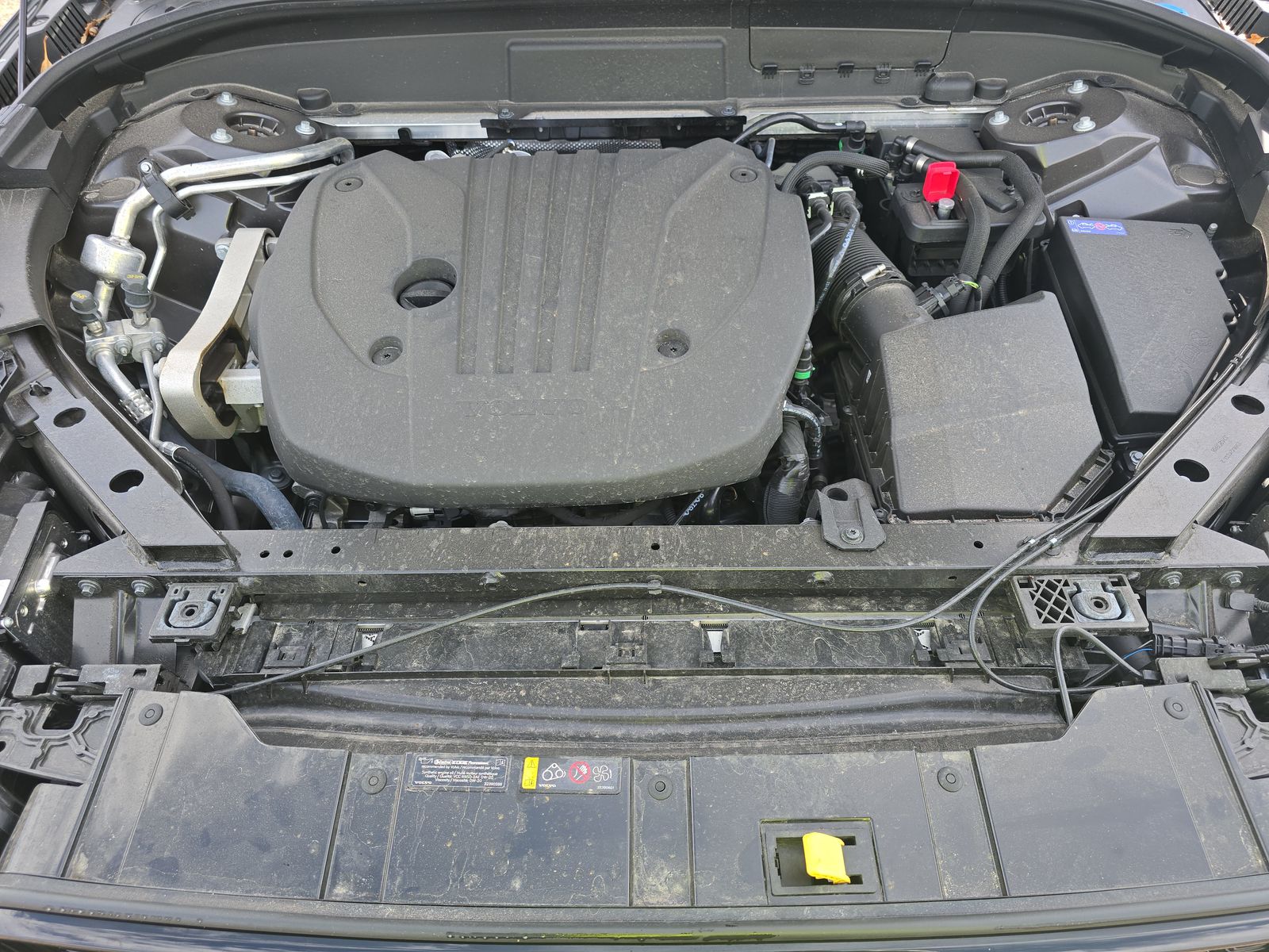 2025 Volvo XC60 B5 Plus AWD