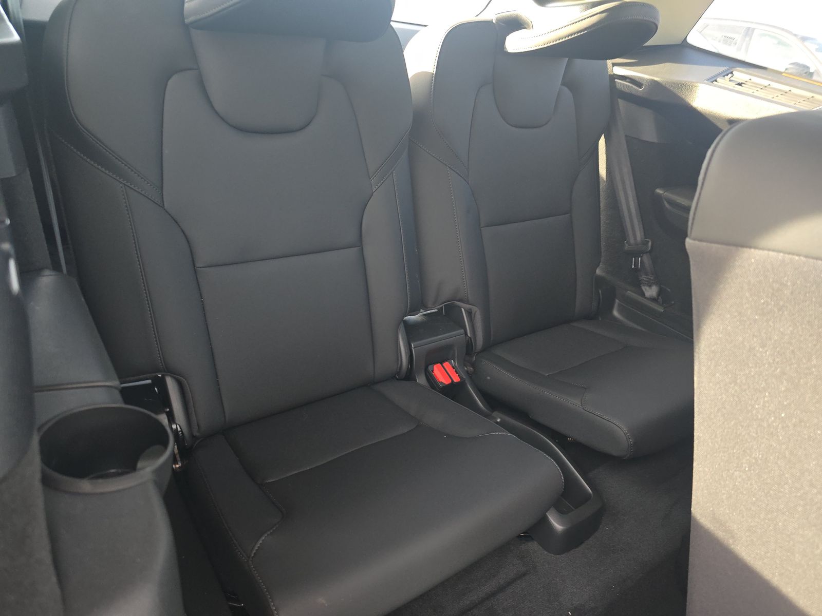 2025 Volvo XC90 B6 Plus AWD