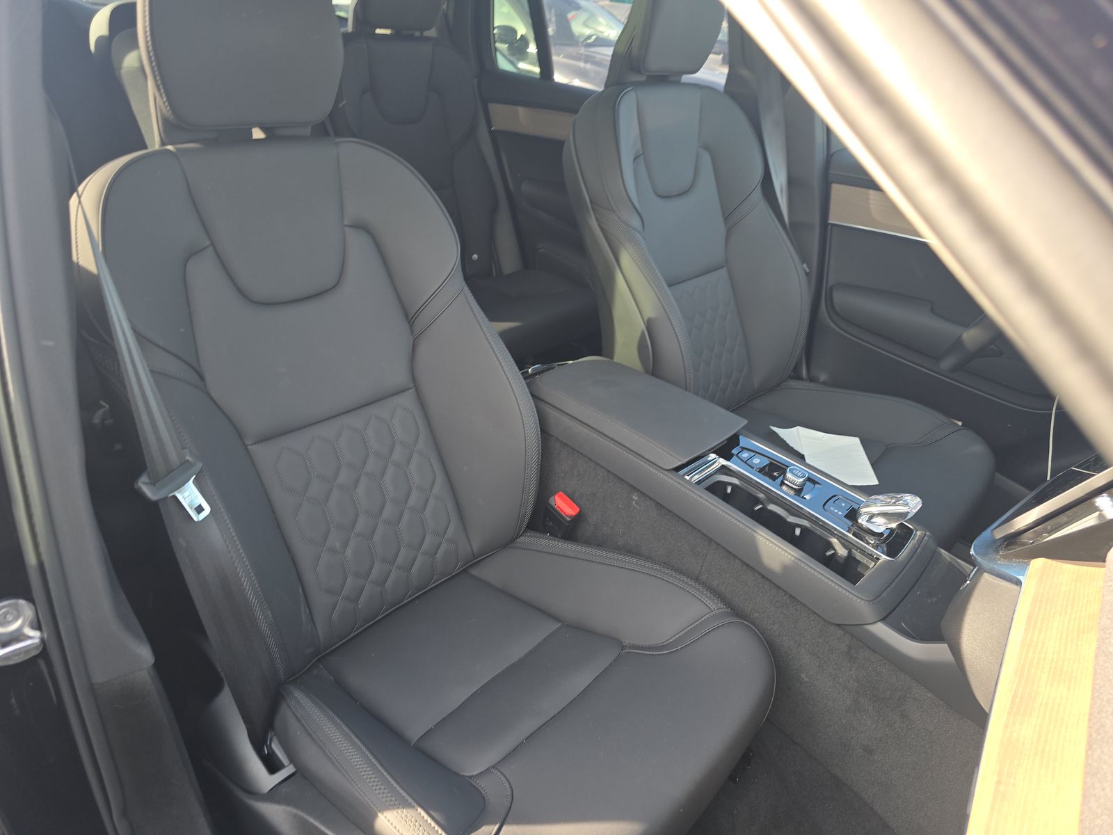 2025 Volvo XC90 B6 Plus AWD