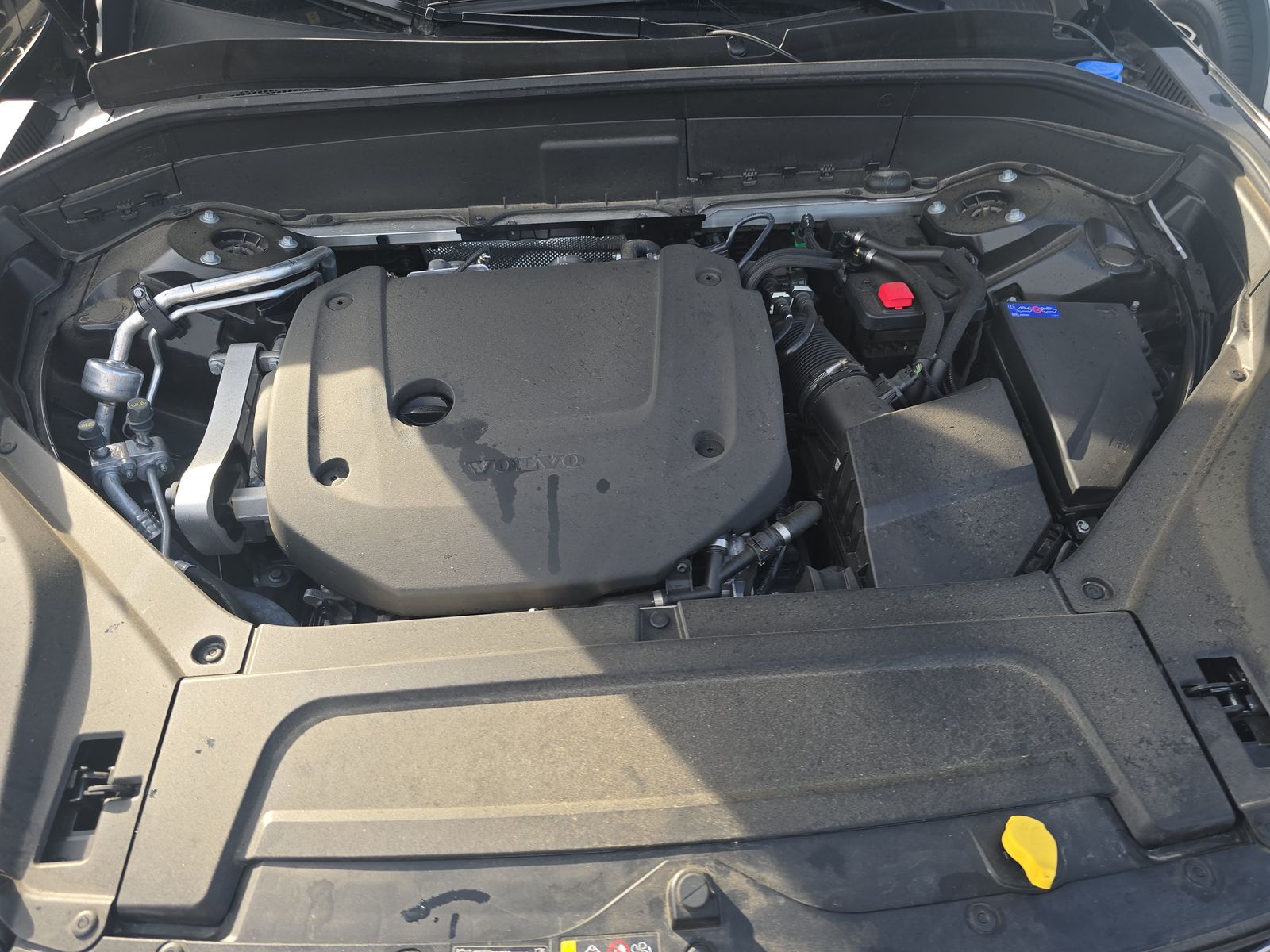 2025 Volvo XC90 B6 Plus AWD