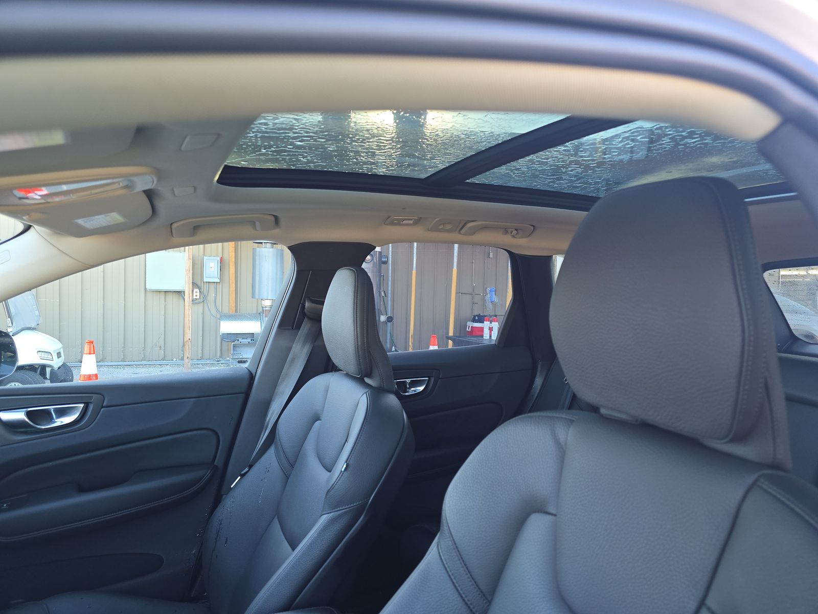 2025 Volvo XC60 B5 Plus AWD