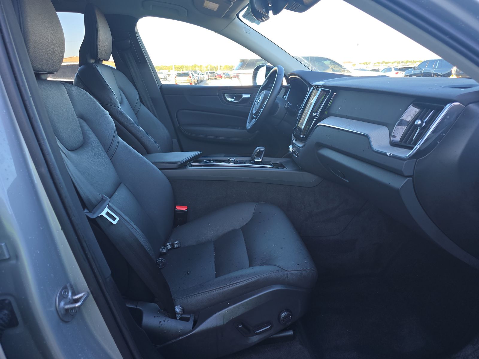 2025 Volvo XC60 B5 Plus AWD