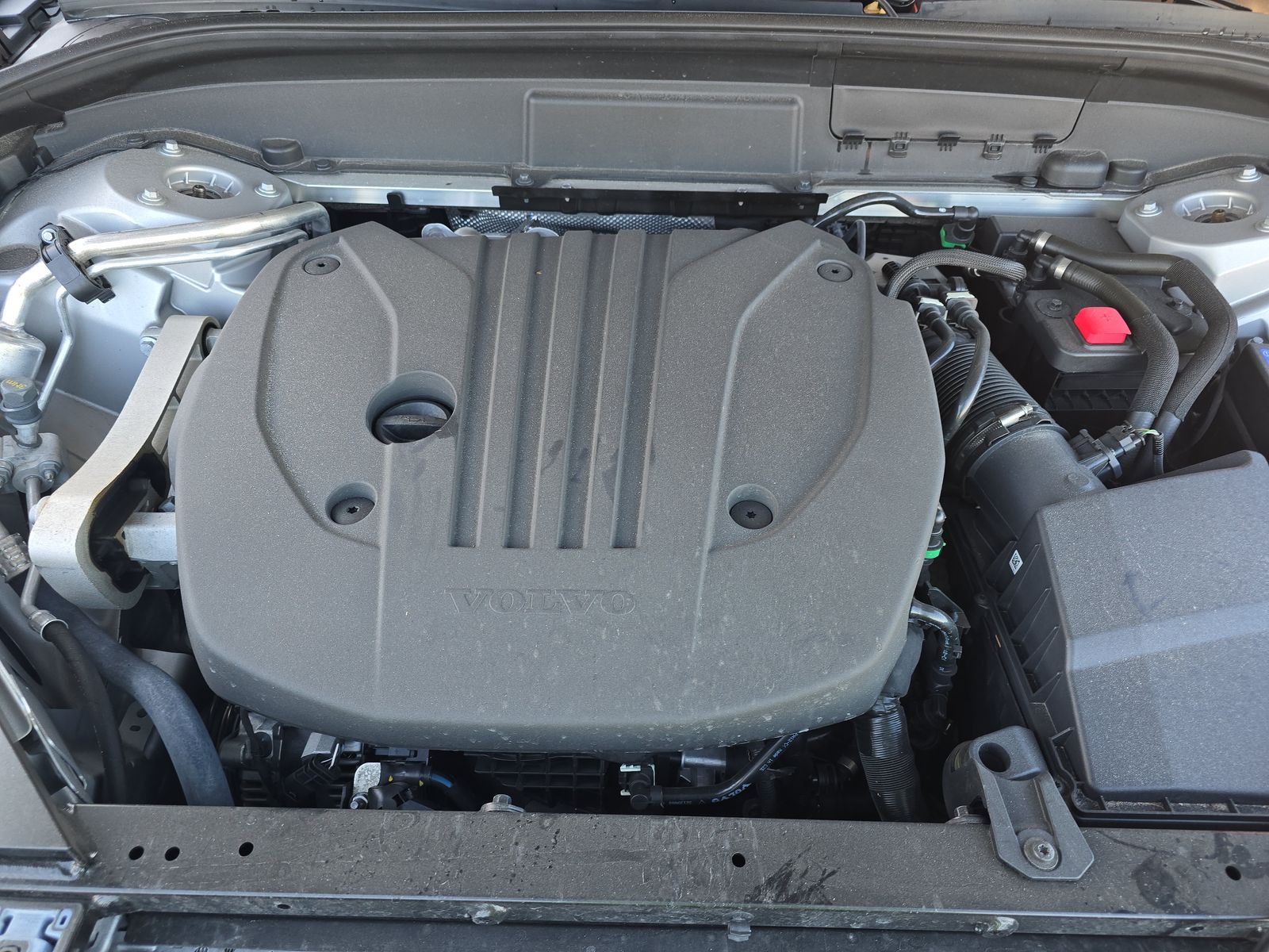 2025 Volvo XC60 B5 Plus AWD