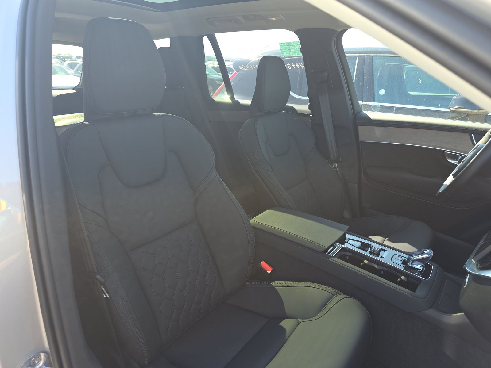 2025 Volvo XC90 B6 Plus AWD